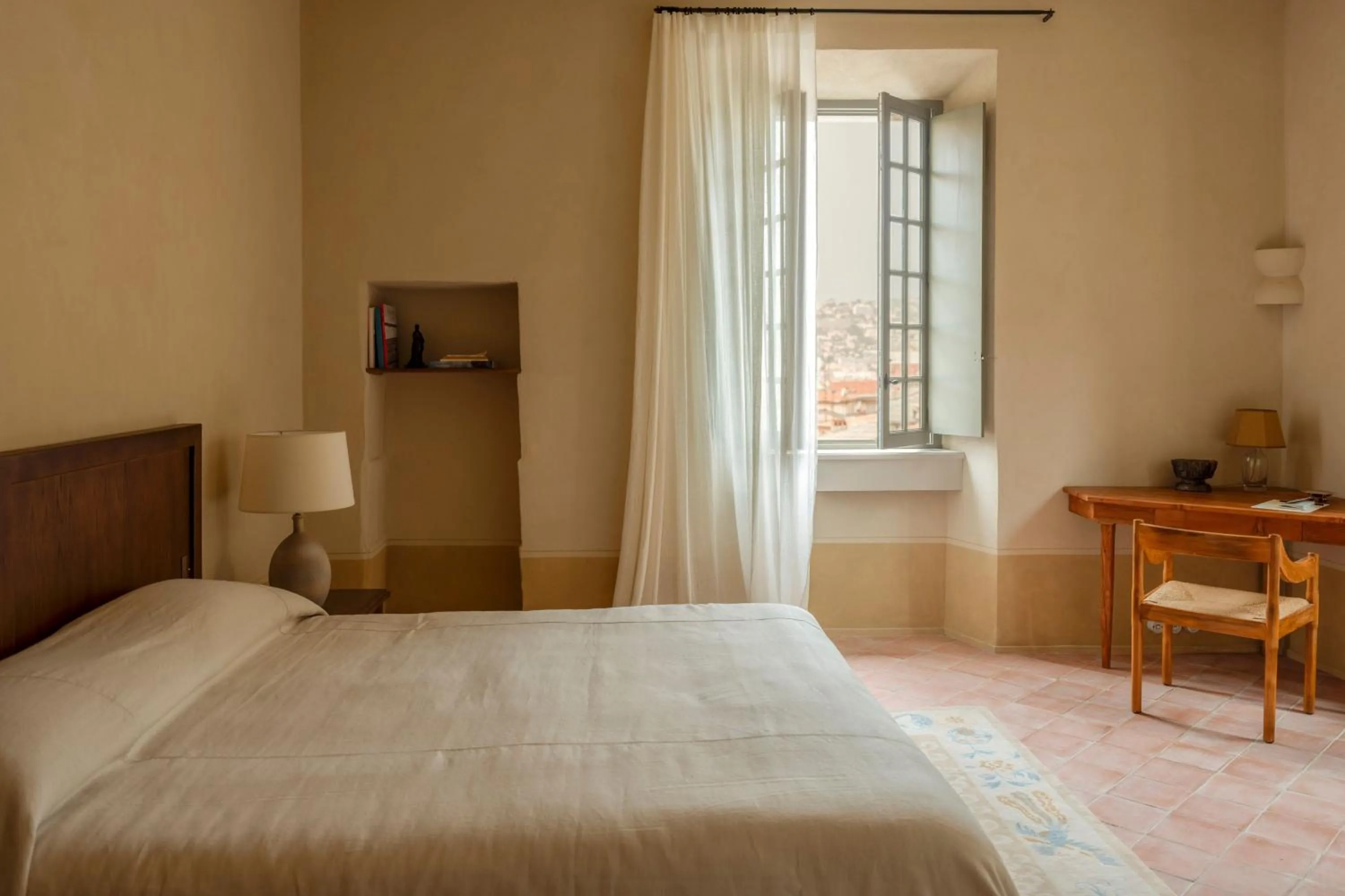 Photo of the whole room, Bed in Hôtel du Couvent, a Luxury Collection Hotel, Nice