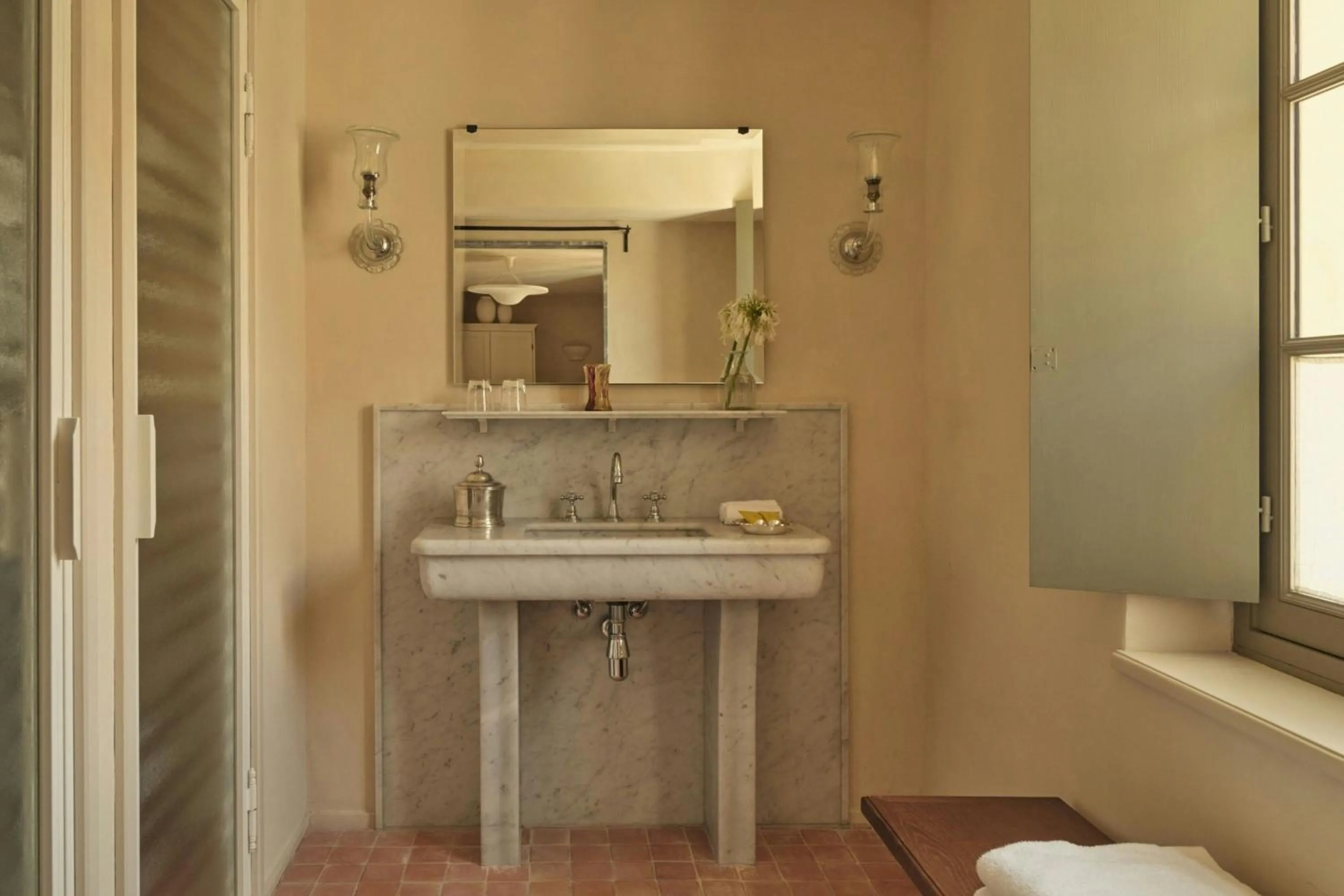 Bathroom in Hôtel du Couvent, a Luxury Collection Hotel, Nice