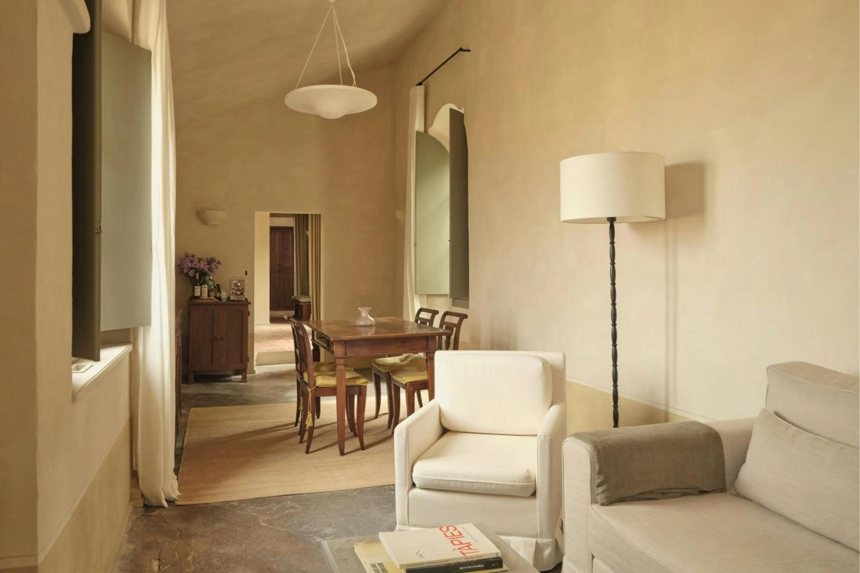 Living room in Hôtel du Couvent, a Luxury Collection Hotel, Nice