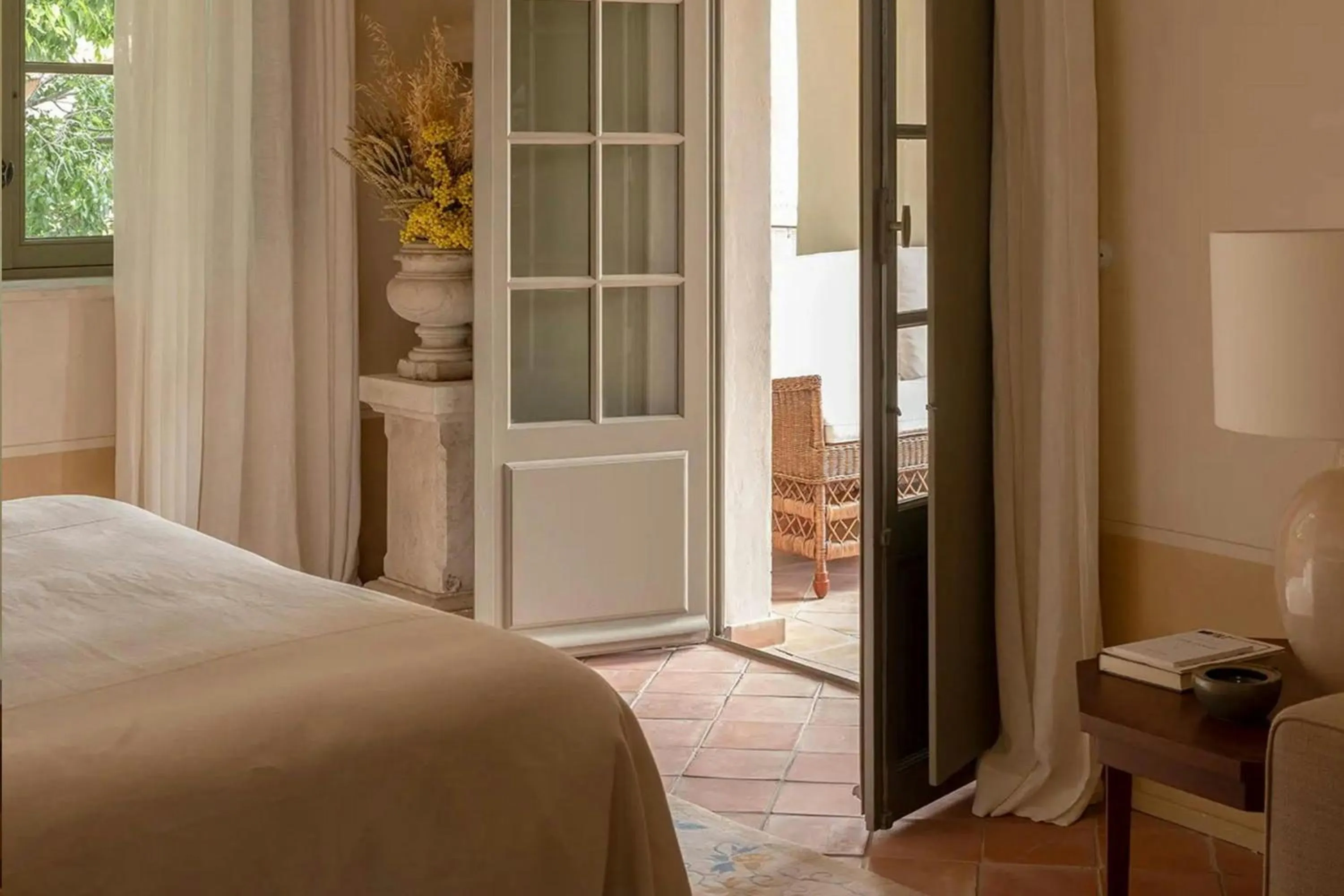 Photo of the whole room, Bed in Hôtel du Couvent, a Luxury Collection Hotel, Nice