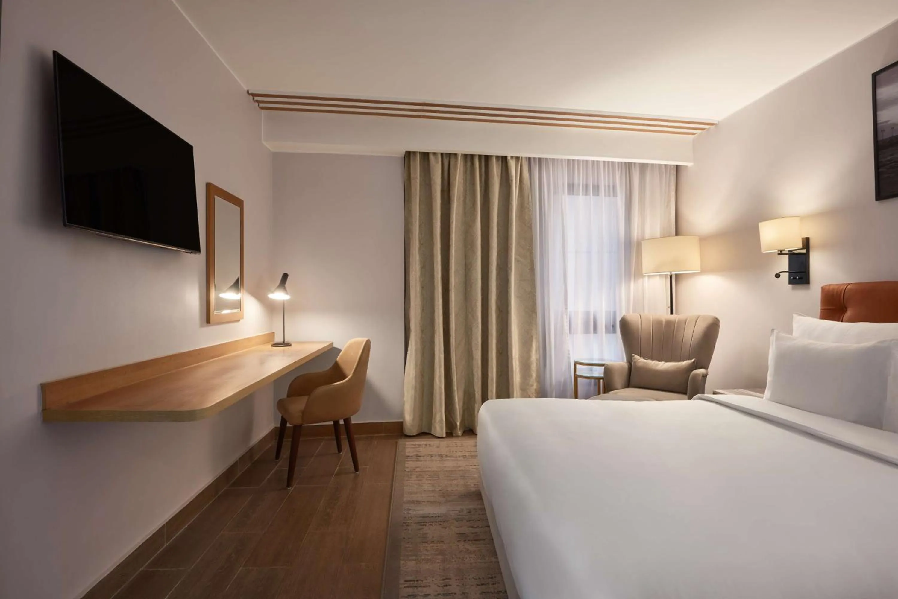 Bedroom, Bed in Radisson Residences Cairo Heliopolis