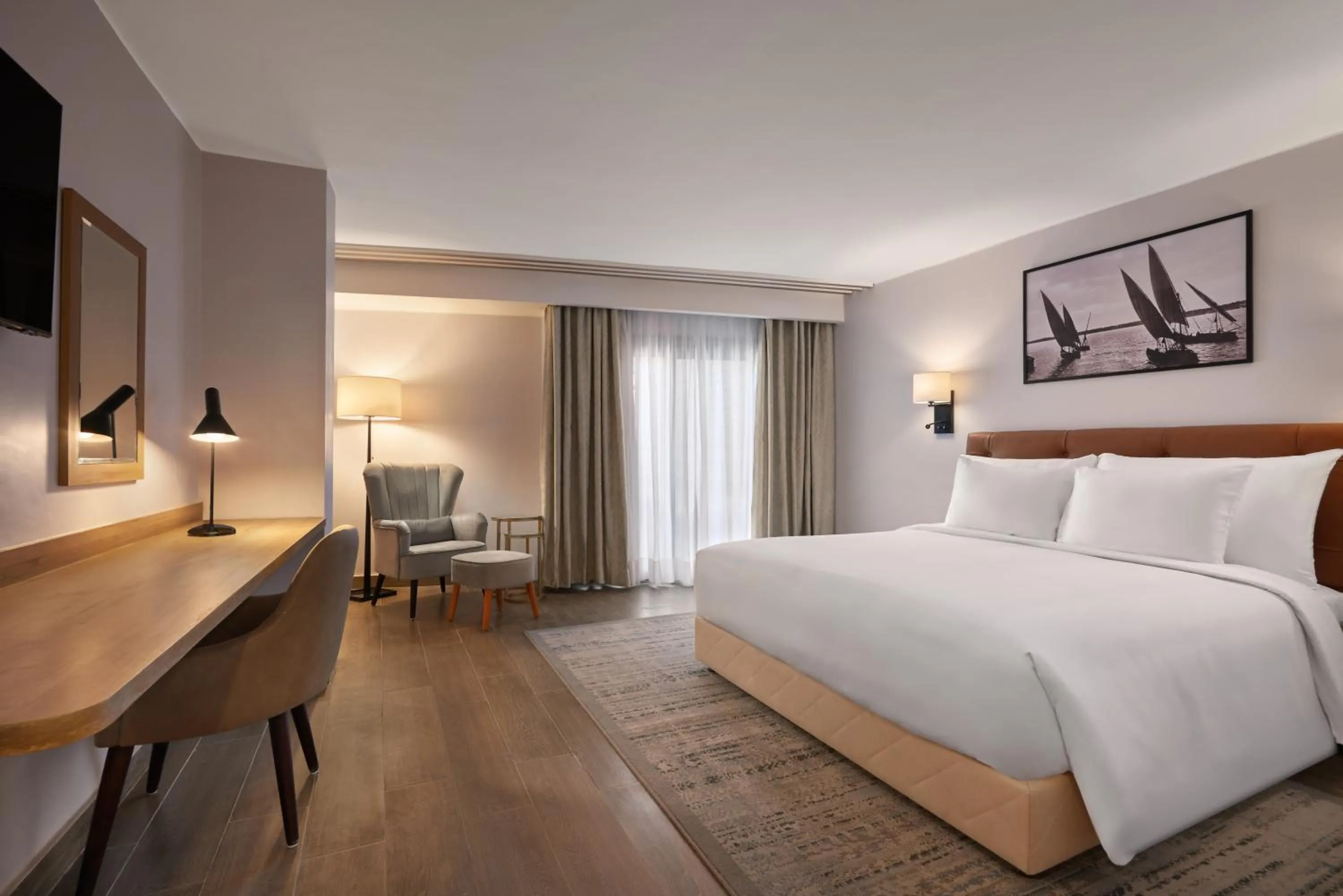 Bedroom, Bed in Radisson Residences Cairo Heliopolis