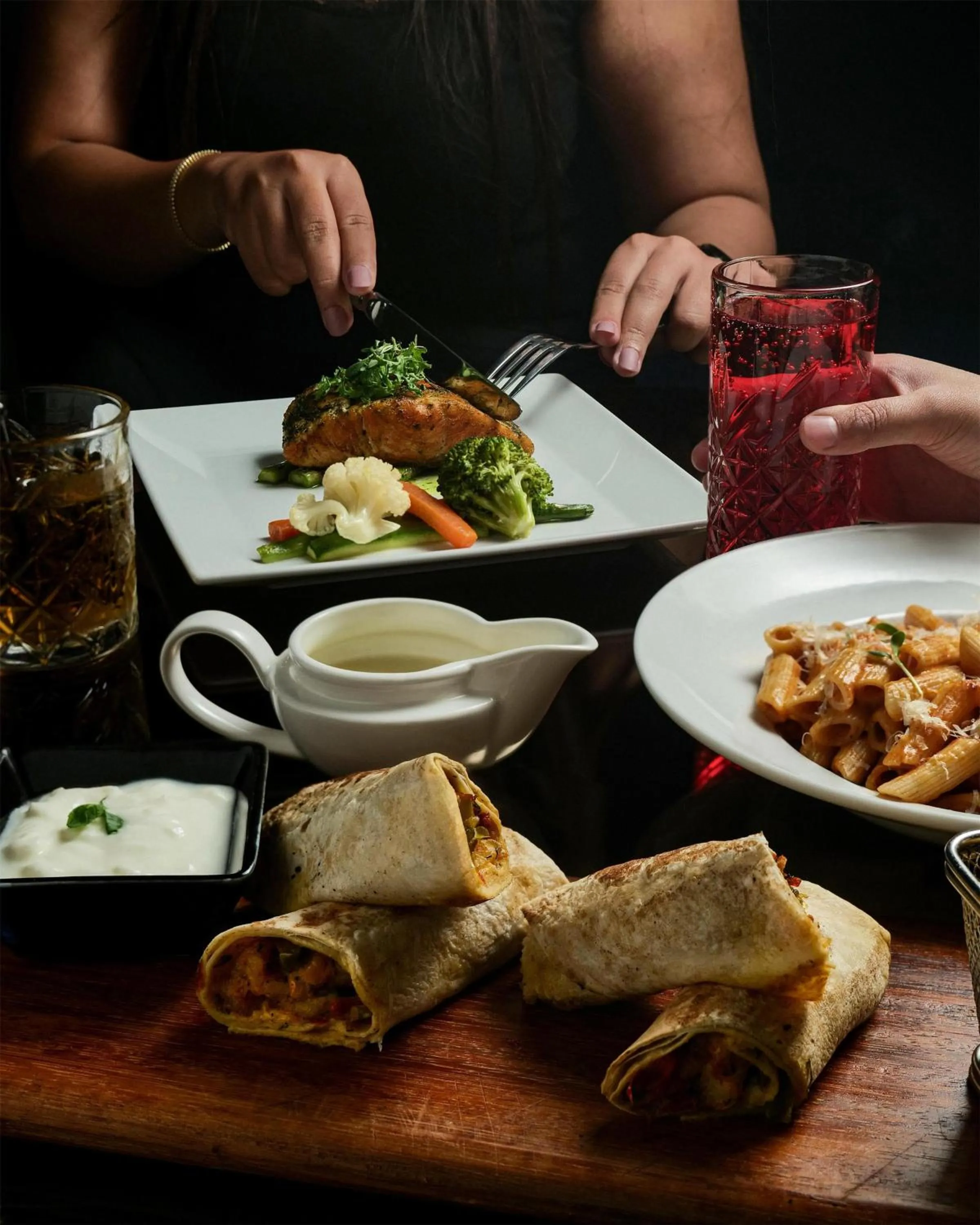 Lounge or bar in Radisson Residences Cairo Heliopolis