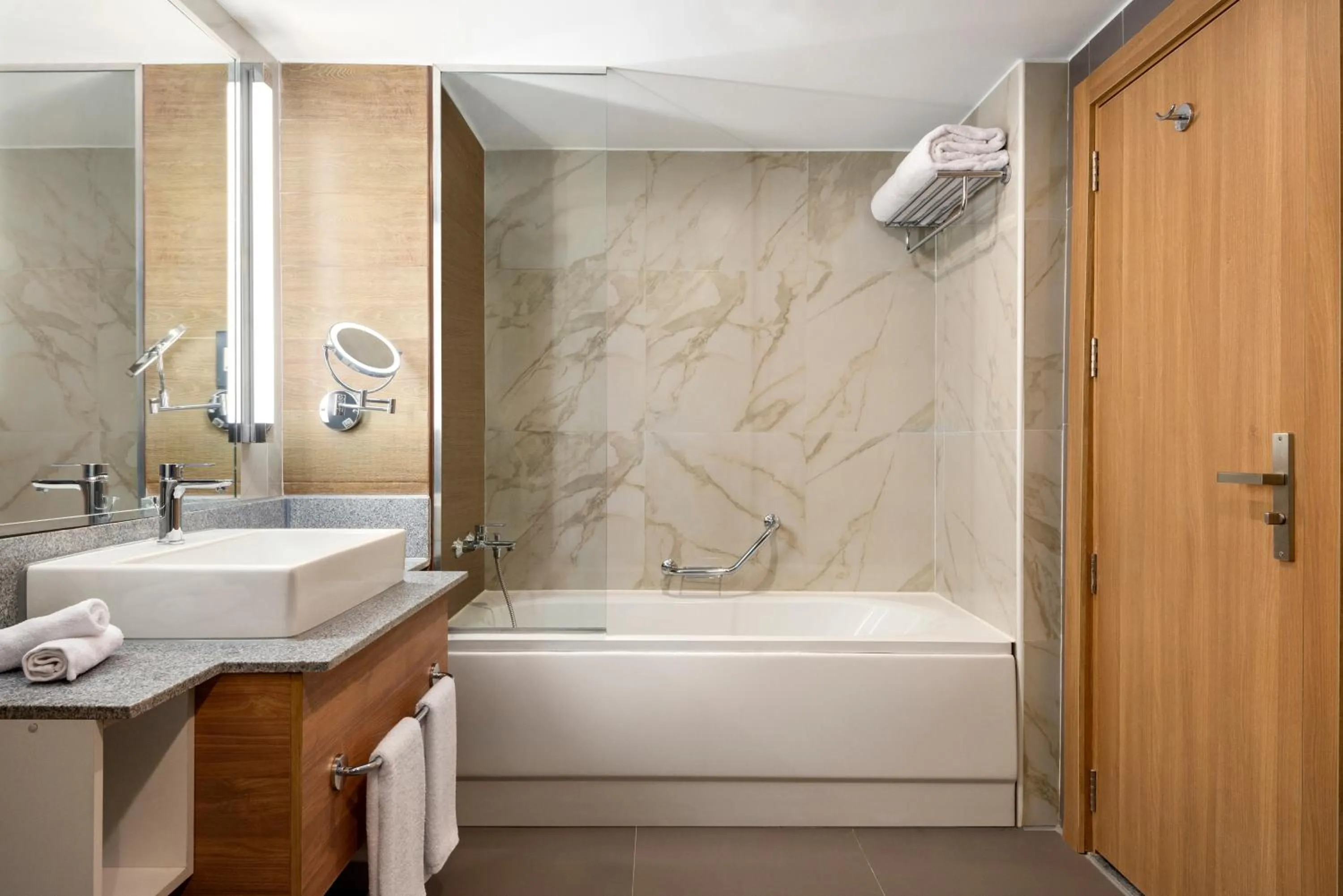 Bath in Radisson Residences Cairo Heliopolis