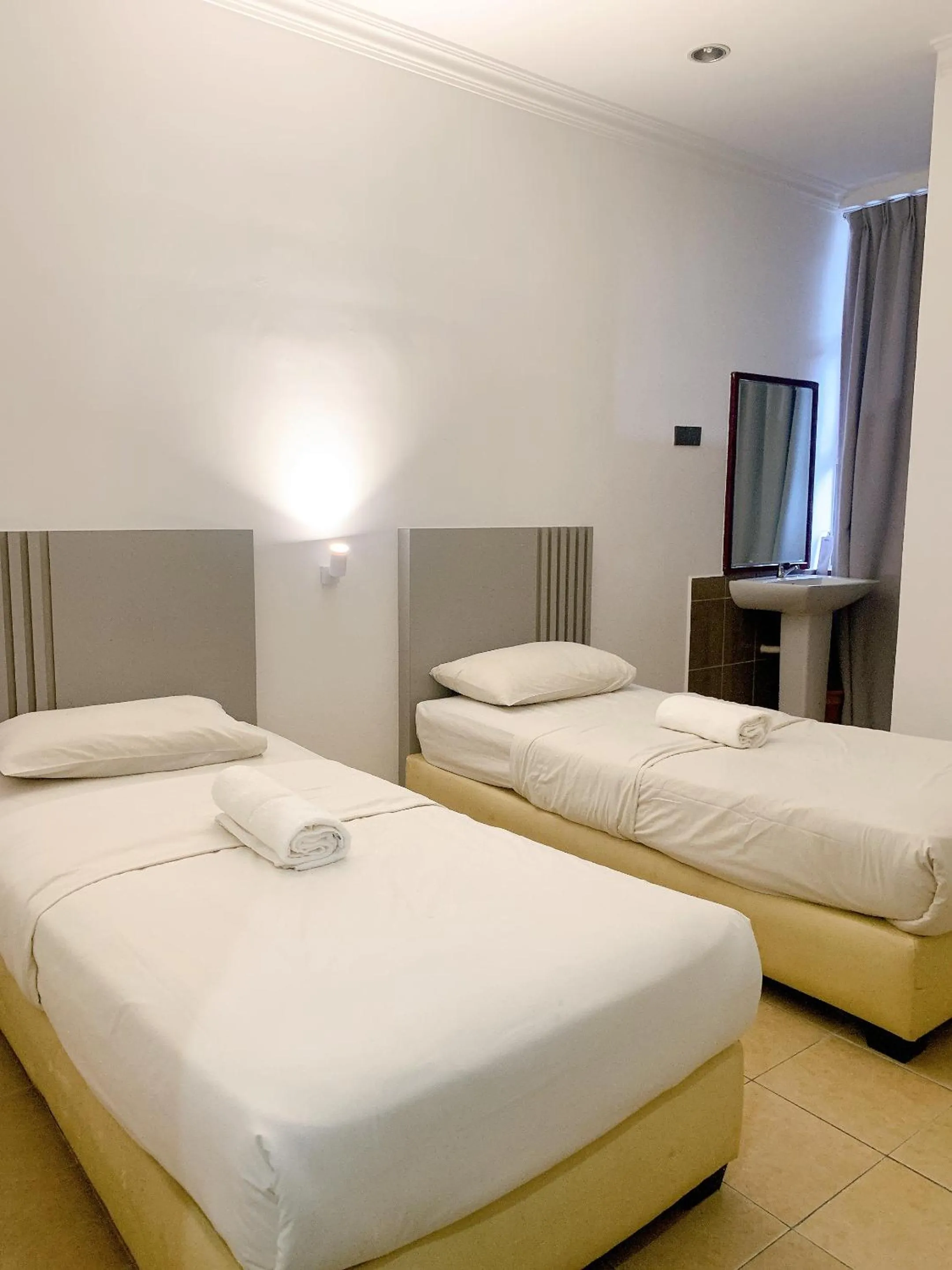 Bed in One Stop Hotel Ipoh