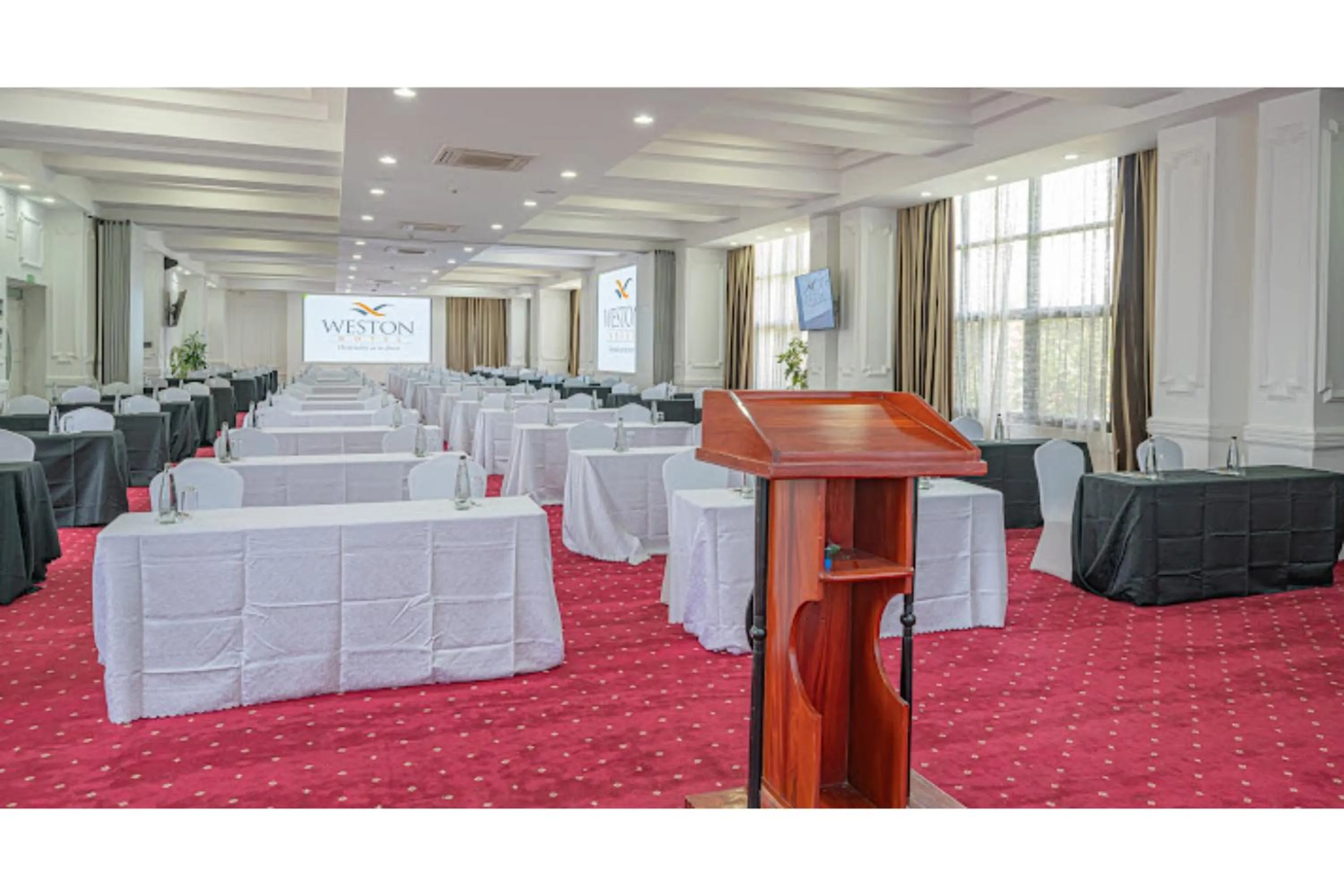 Seating area in Weston Hotel