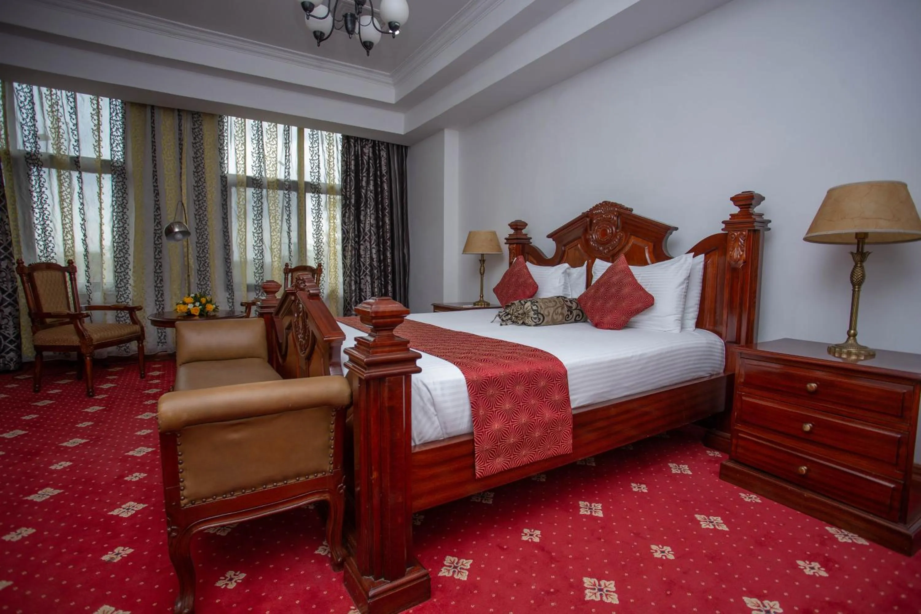 Bedroom, Bed in Weston Hotel