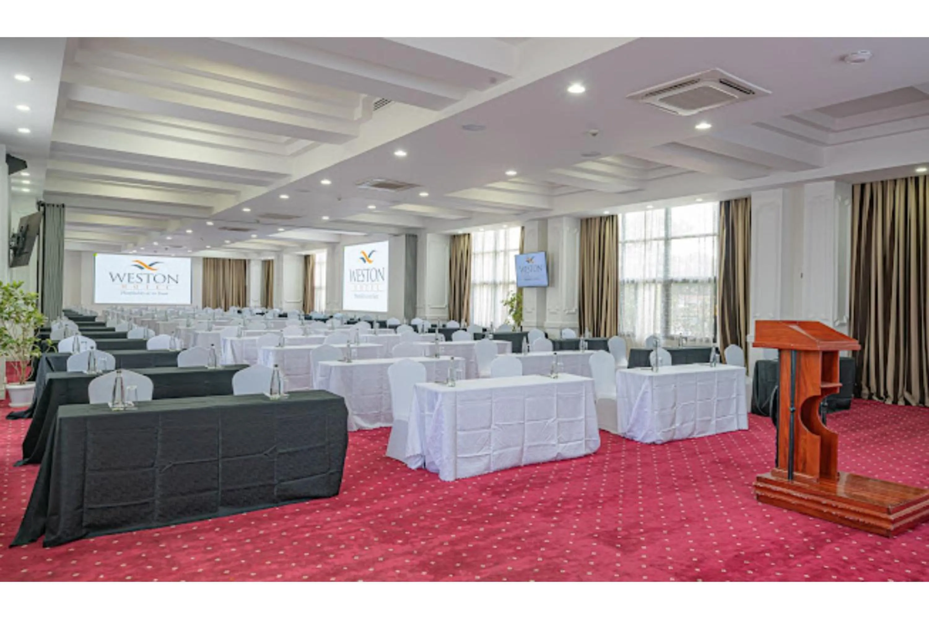 Seating area in Weston Hotel