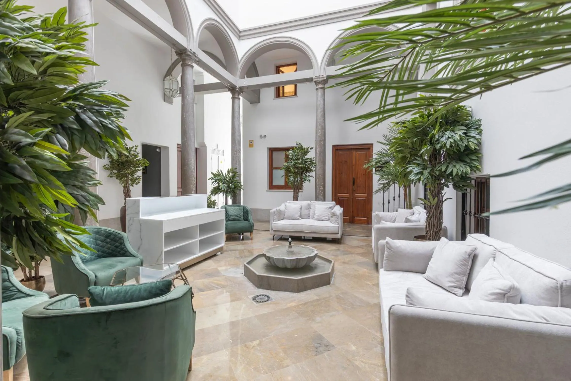 Property building in BiBo Suites Palacio de Portago