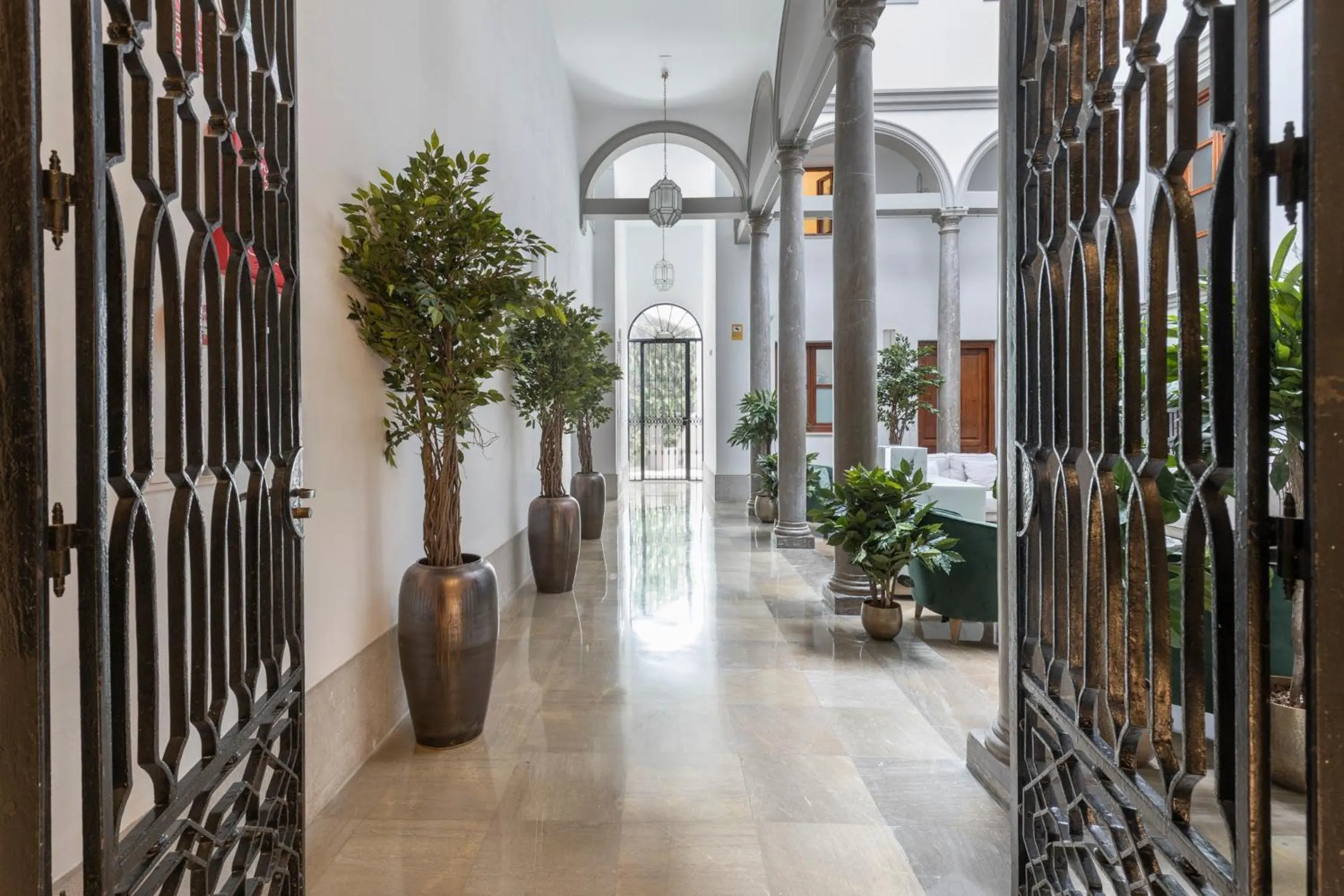 Property building in BiBo Suites Palacio de Portago