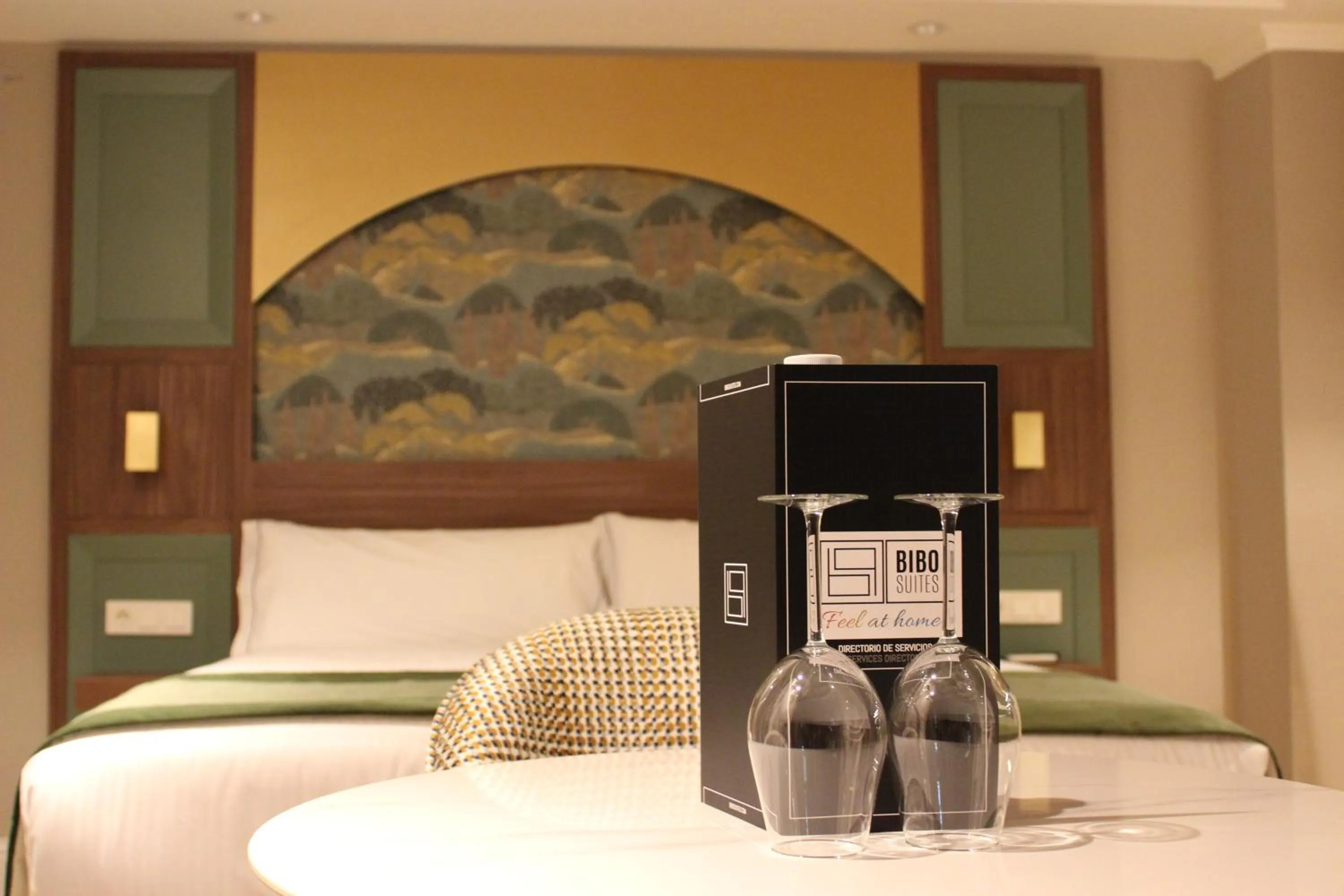 Photo of the whole room, Bed in BiBo Suites Palacio de Portago