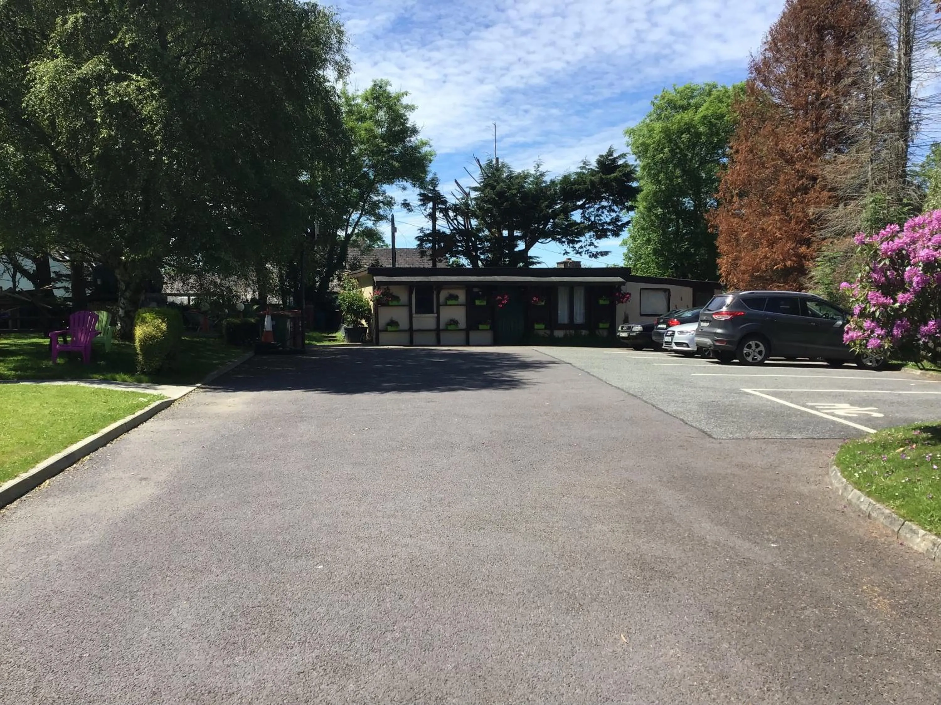 Parking in Aran Lodge