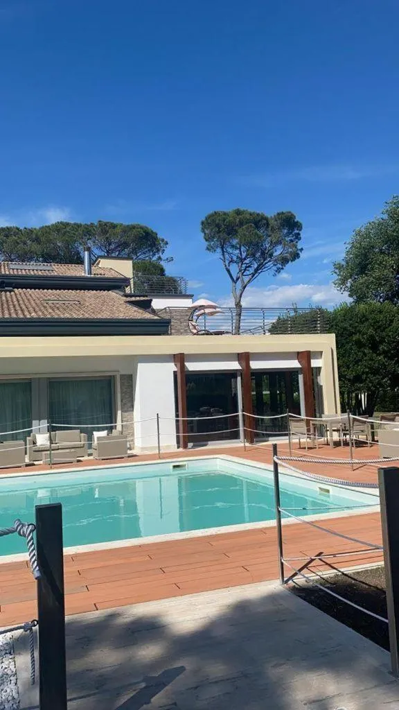 Property building in Suite Testani