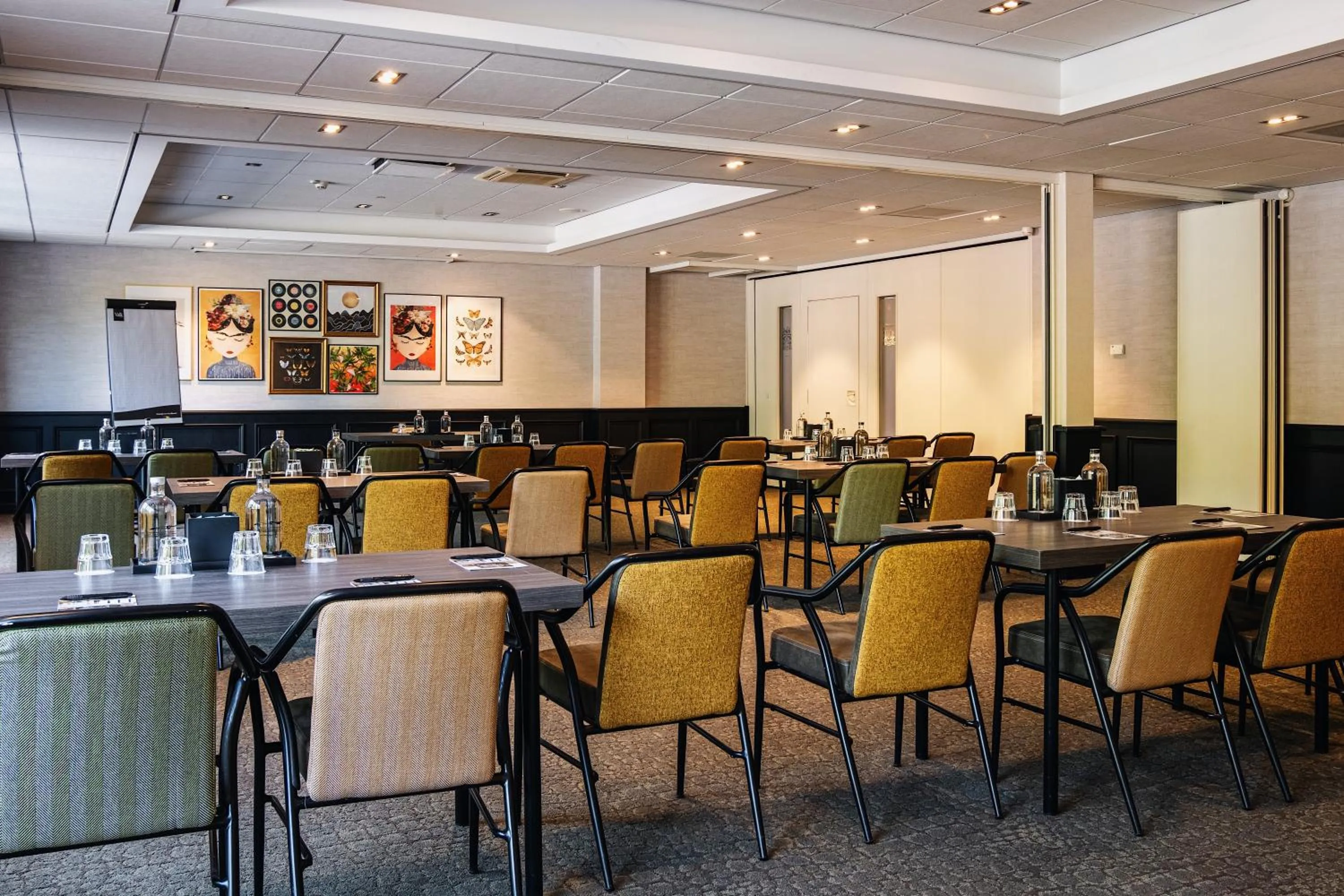 Meeting/conference room in Van Der Valk Hotel Rotterdam Nieuwerkerk