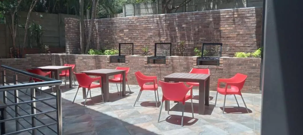 Seating area in Shonalanga Lodge