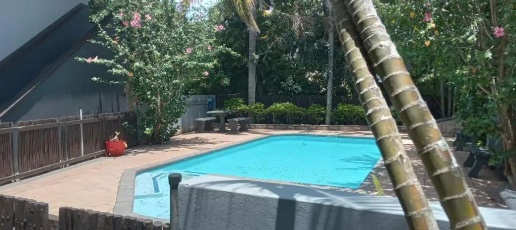 Garden view in Shonalanga Lodge