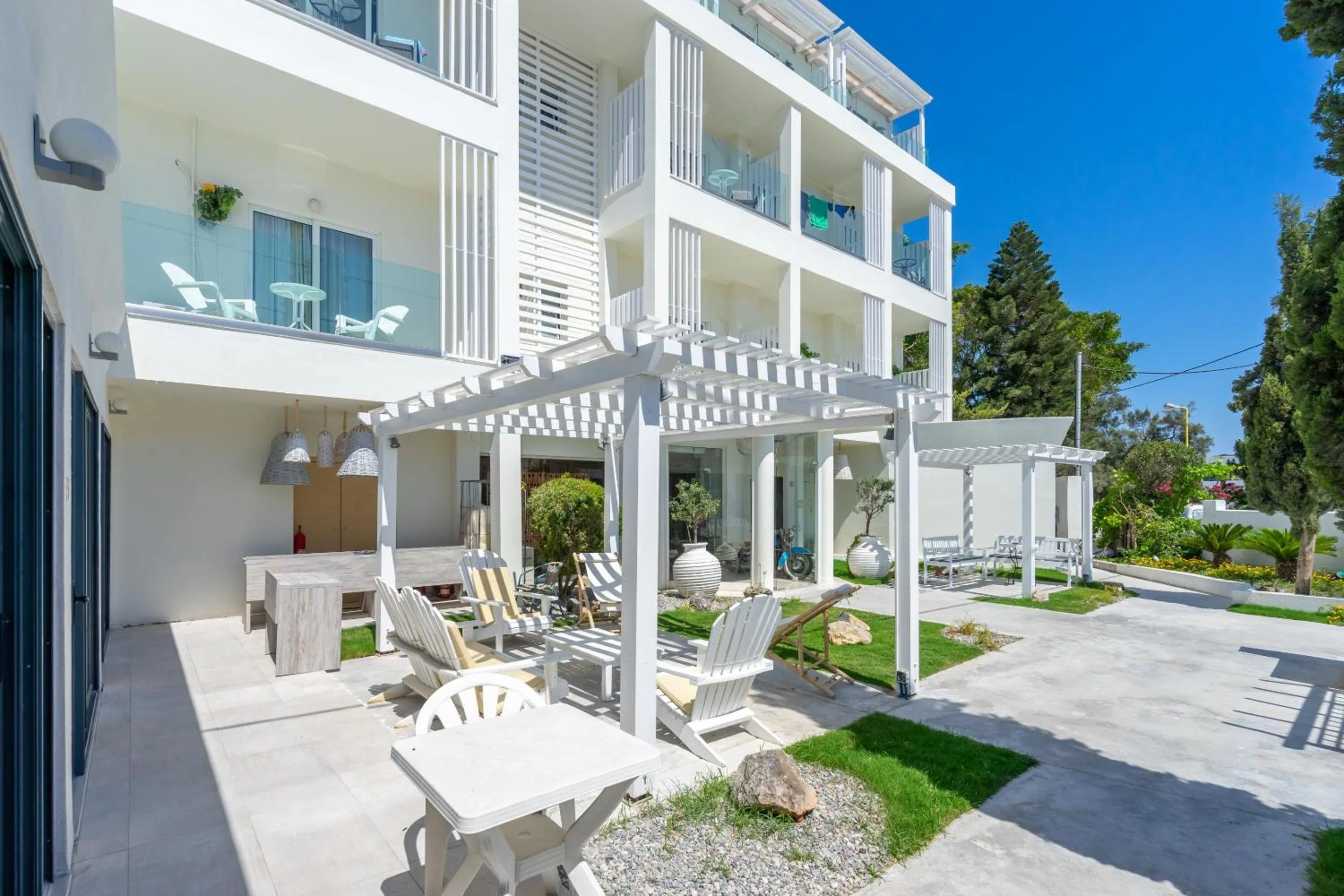 Property building in Lido Star