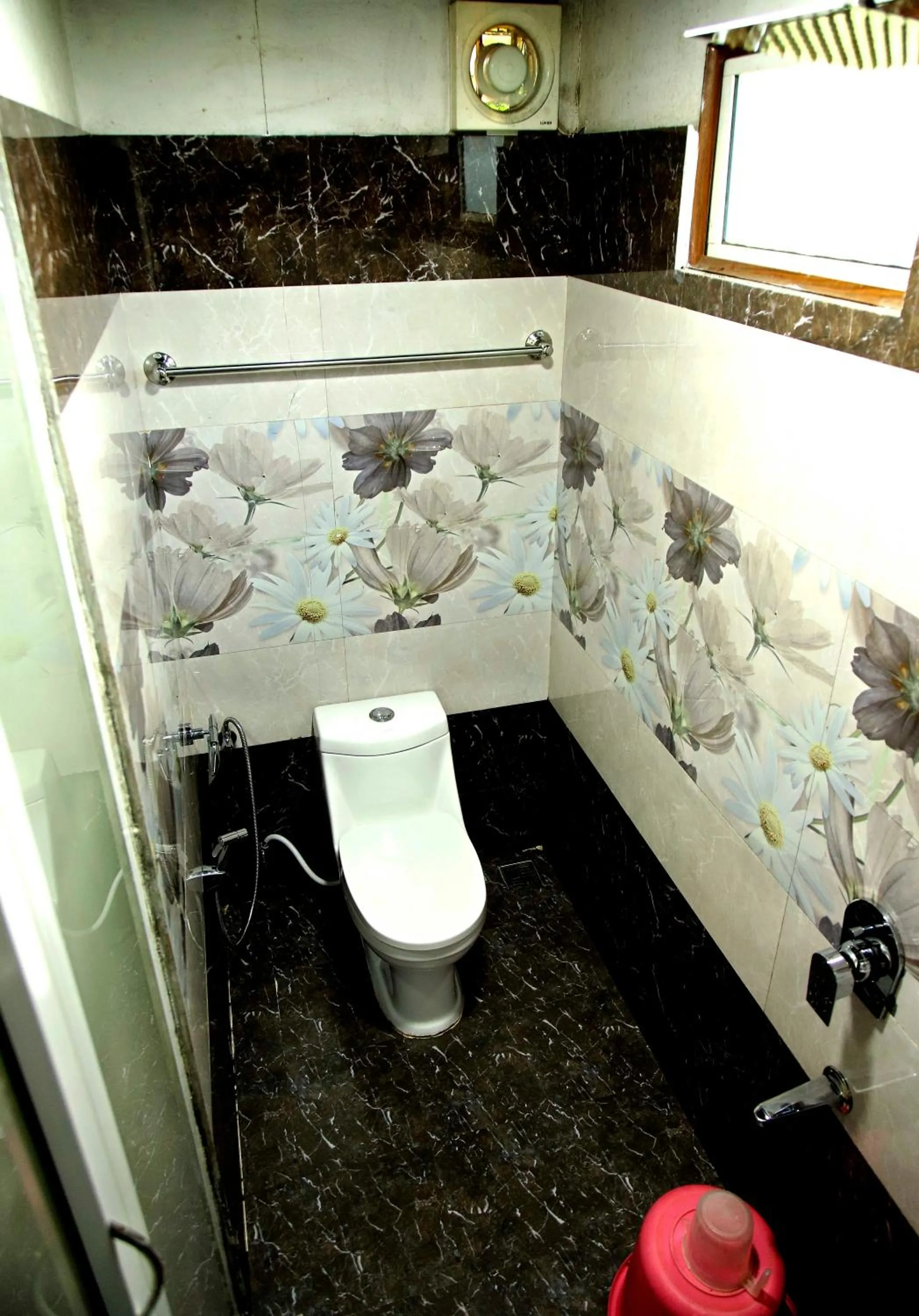 The wayside cottage Munnar