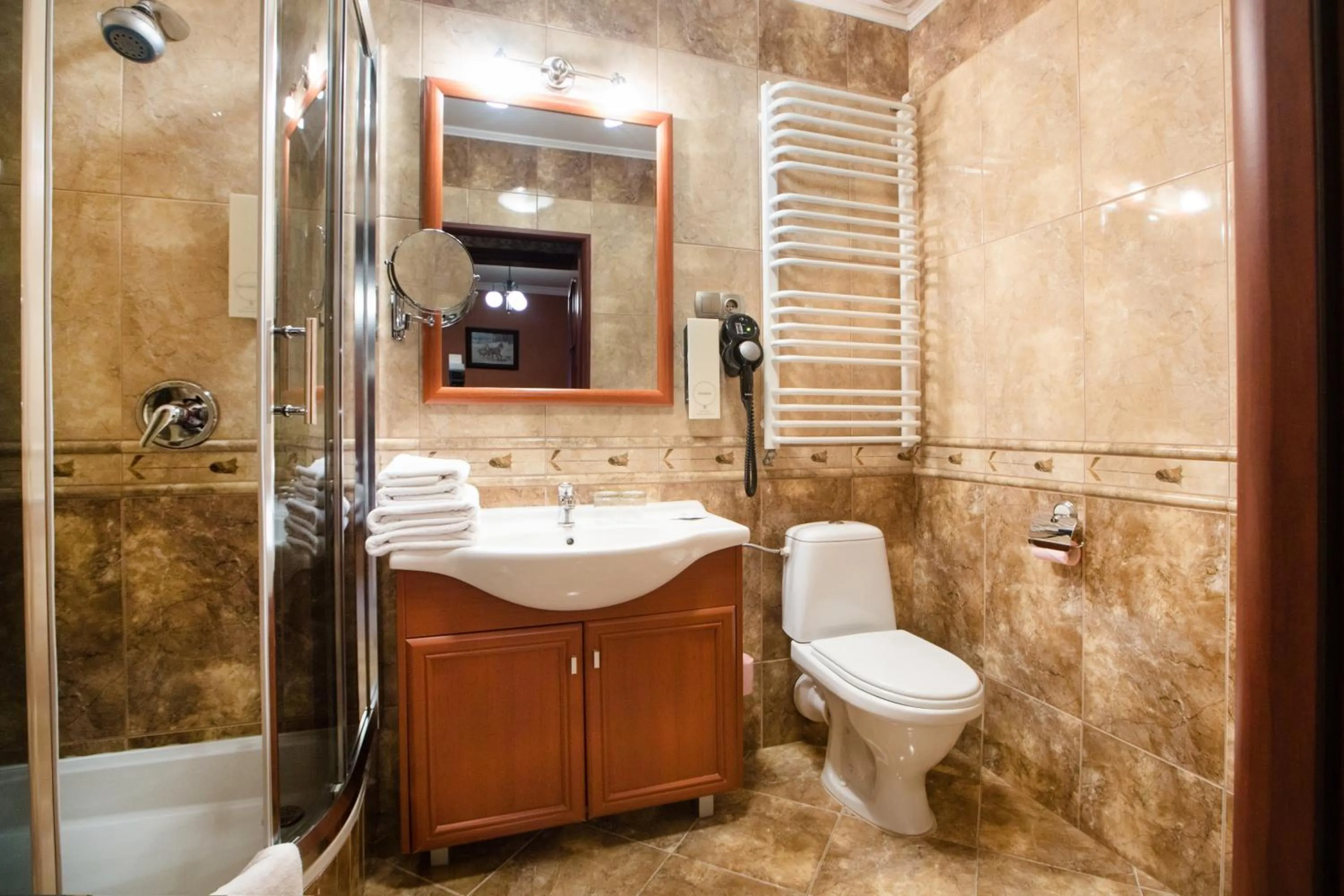 Shower in Dwór Hetman