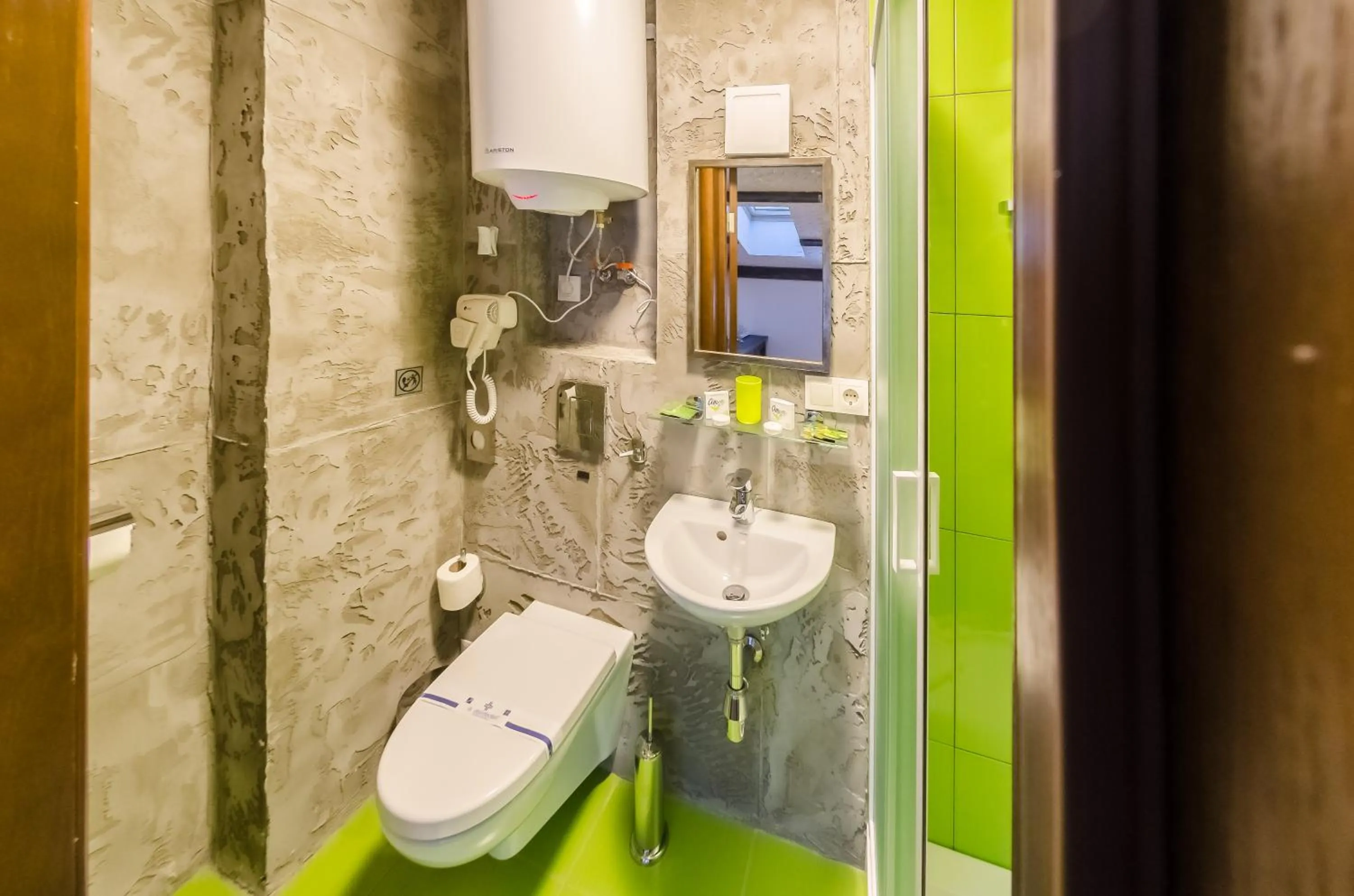 Bathroom in Chalet CrepDeChine Hotel