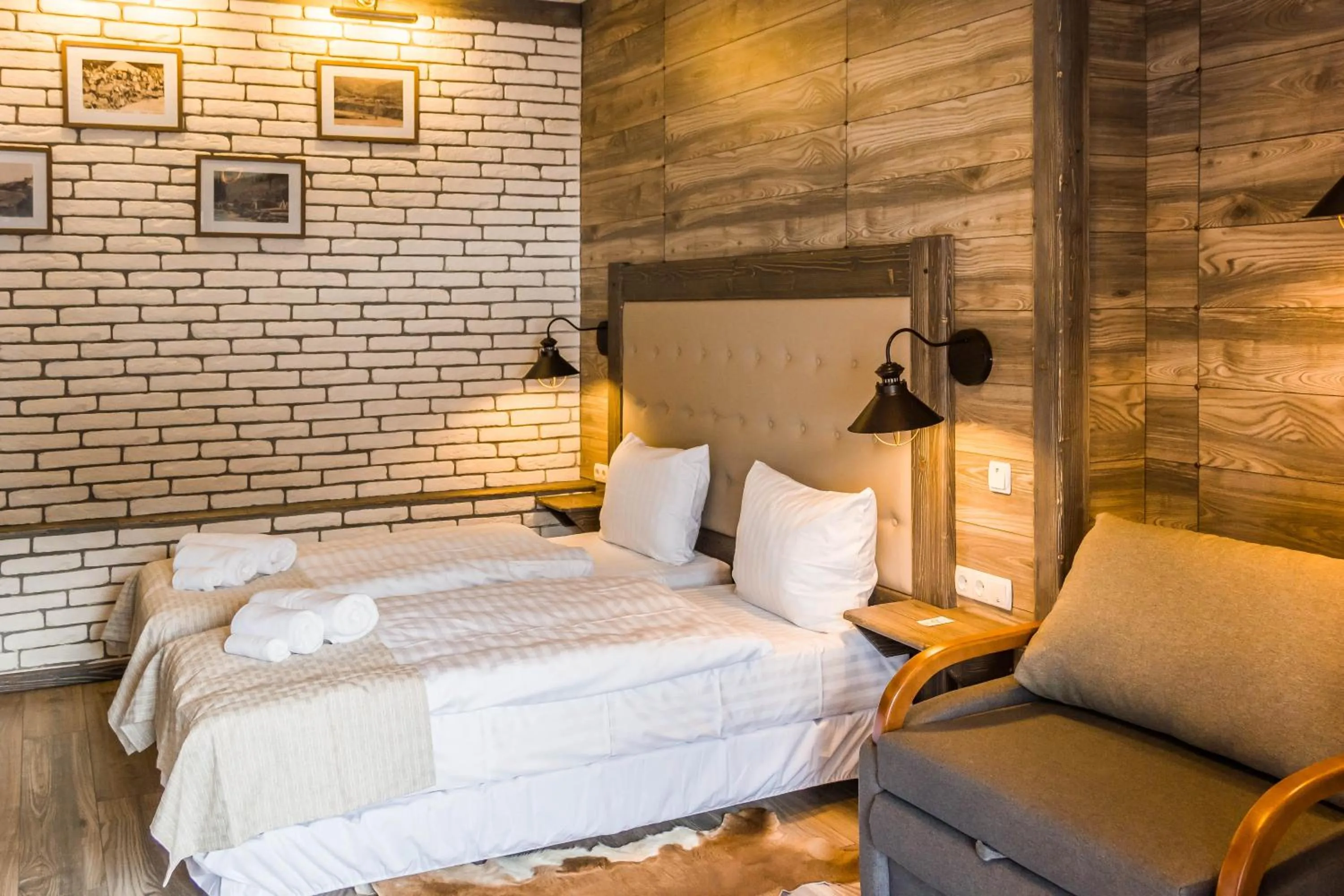 Photo of the whole room, Bed in Chalet CrepDeChine Hotel