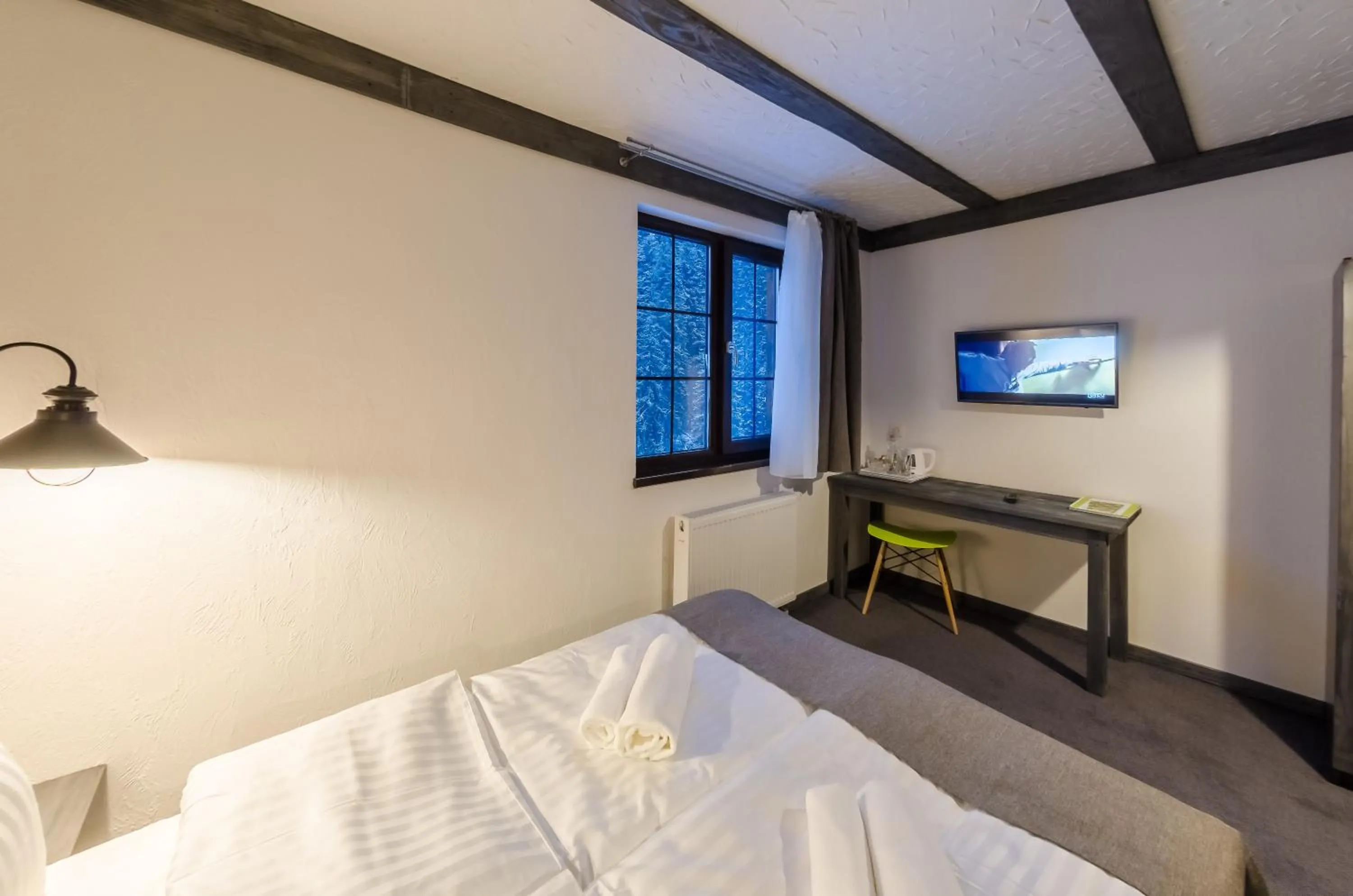 Photo of the whole room, Bed in Chalet CrepDeChine Hotel