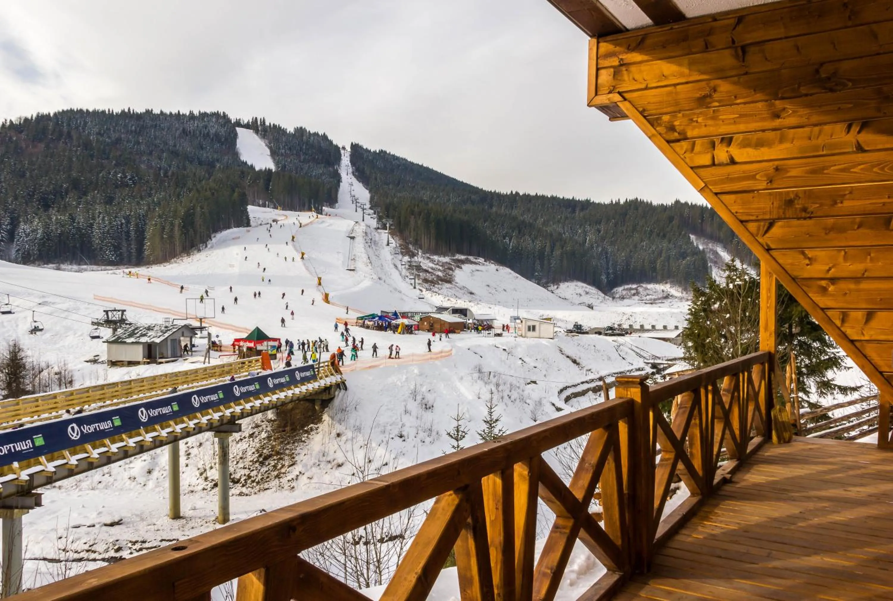 Mountain view in Chalet CrepDeChine Hotel