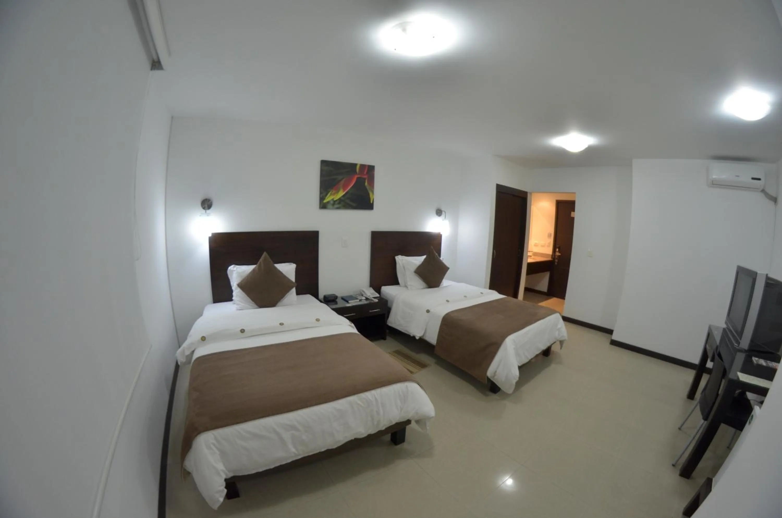 Photo of the whole room, Bed in Hotel Pinares Plaza