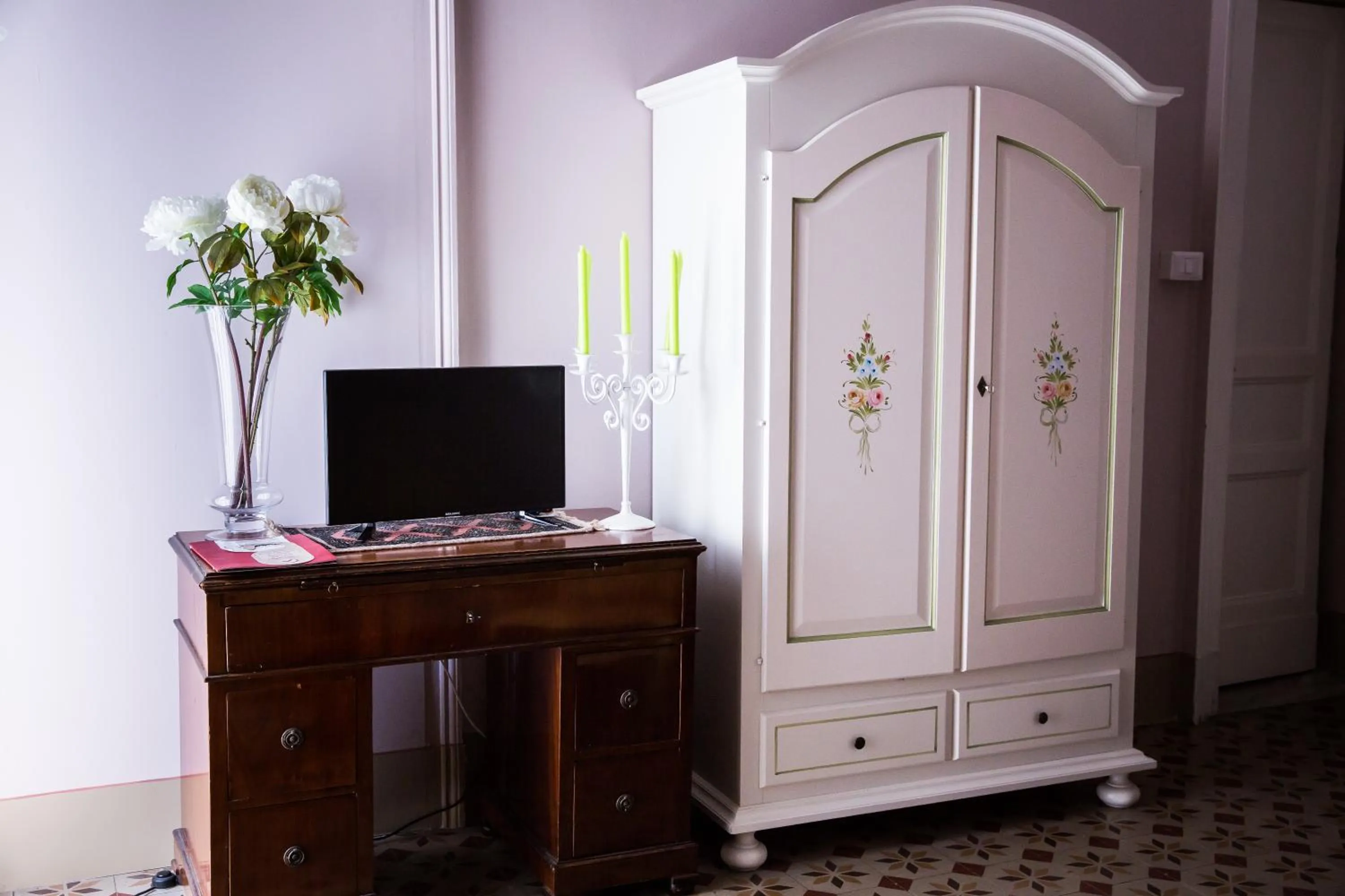 Photo of the whole room in Casa Elide