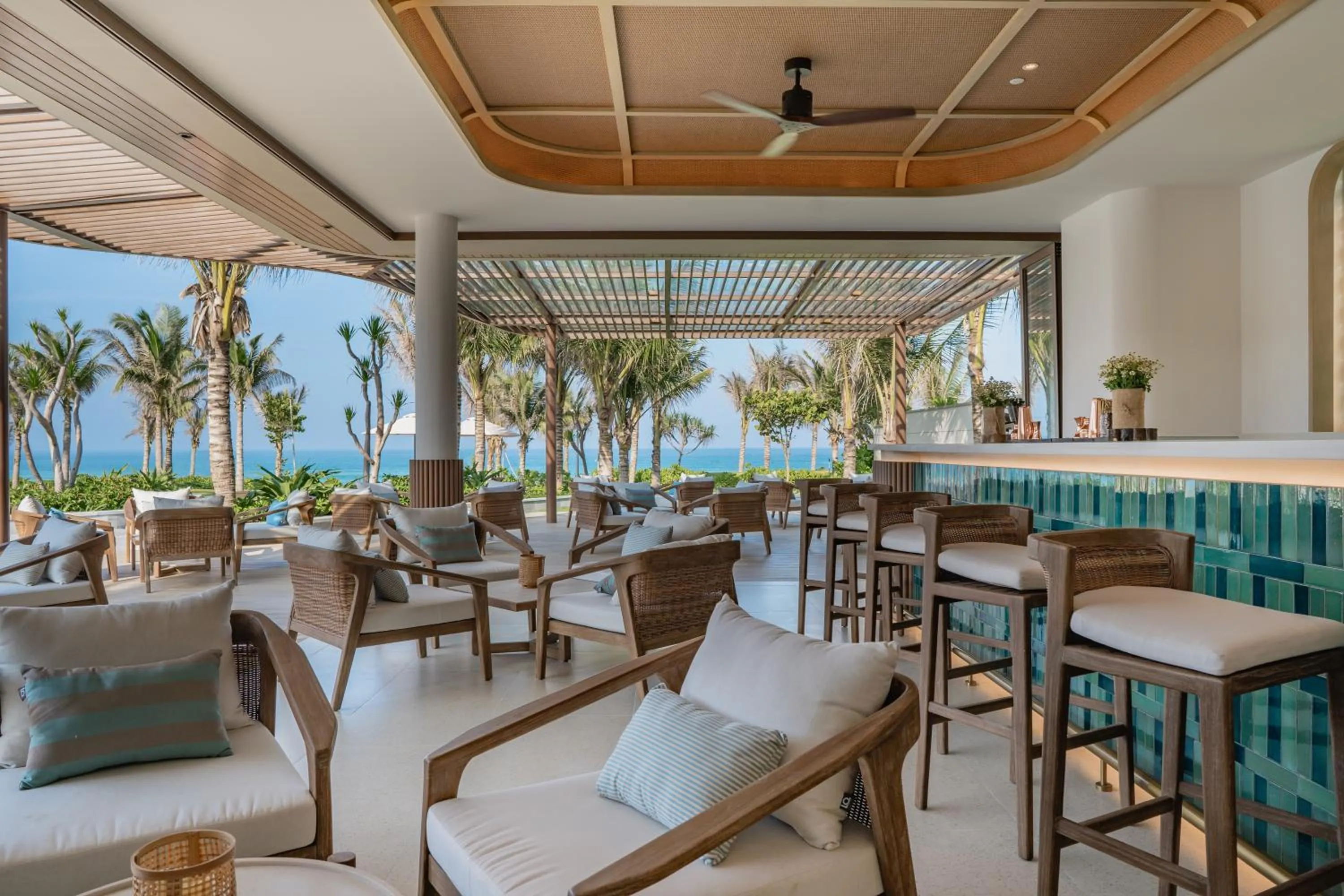 Lounge or bar in The Ocean Resort by Fusion Quy Nhon