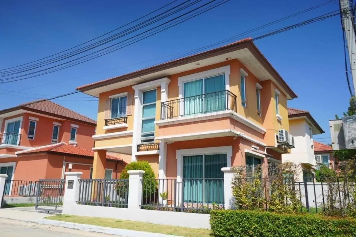 Property building in Castello Di Mare