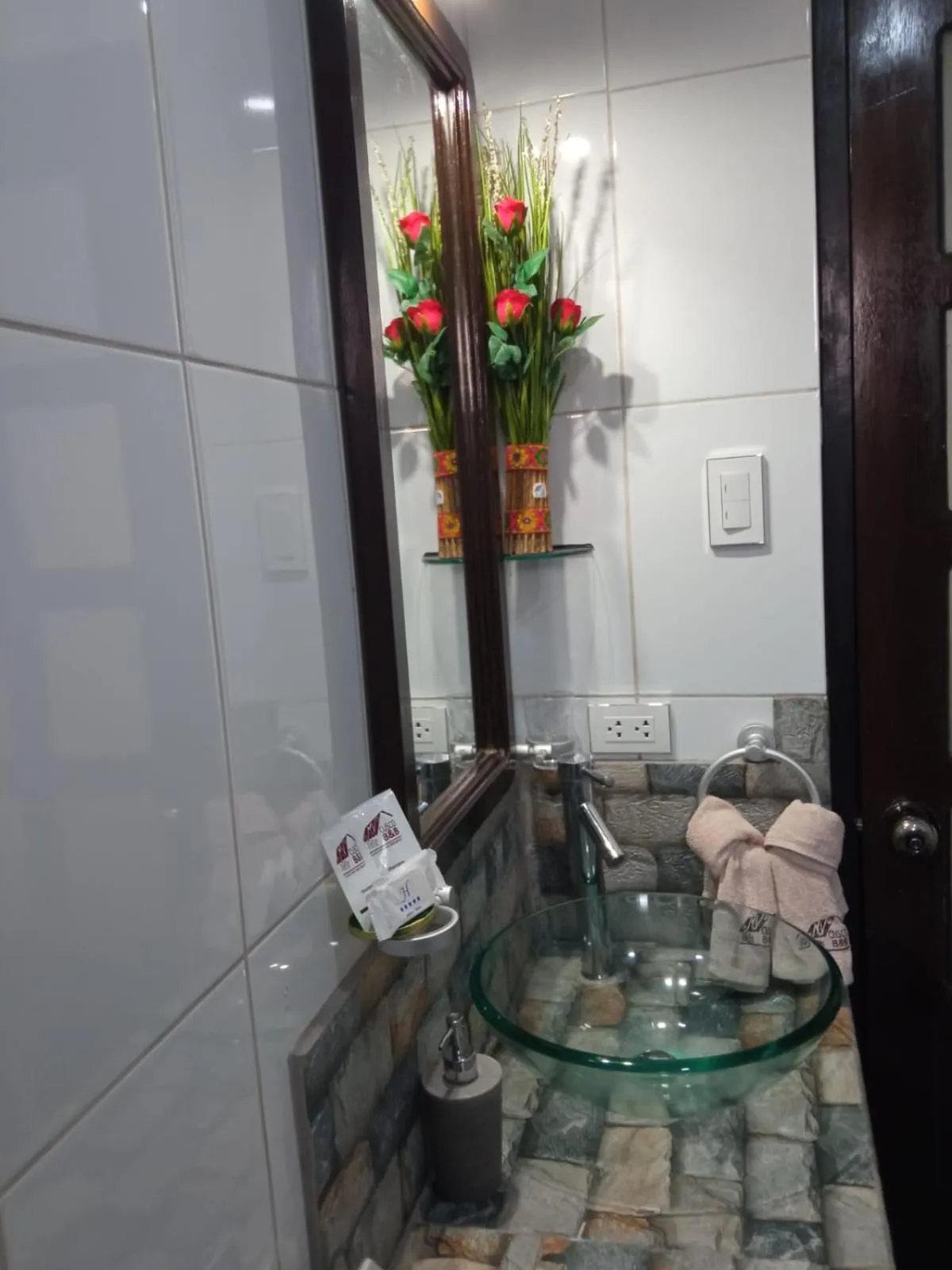 Bathroom in Cusco Bed and Breakfast