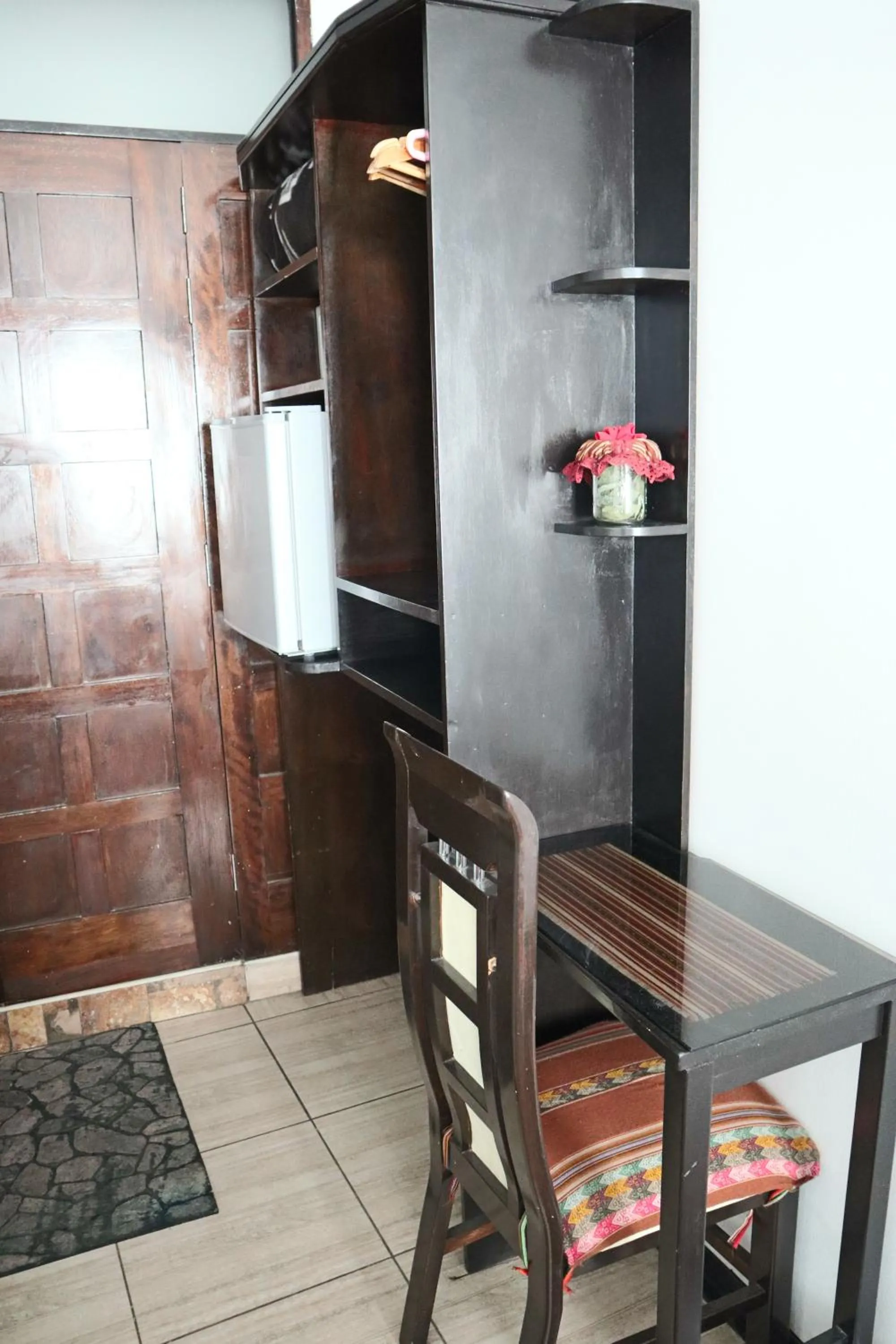 wardrobe in Cusco Bed and Breakfast