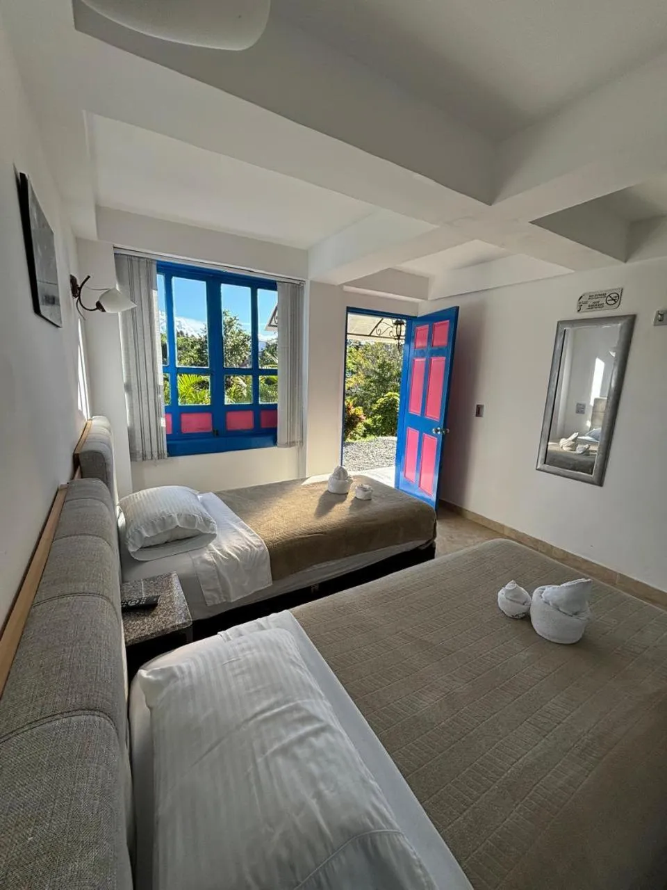 Bed in Hotel El Jardin