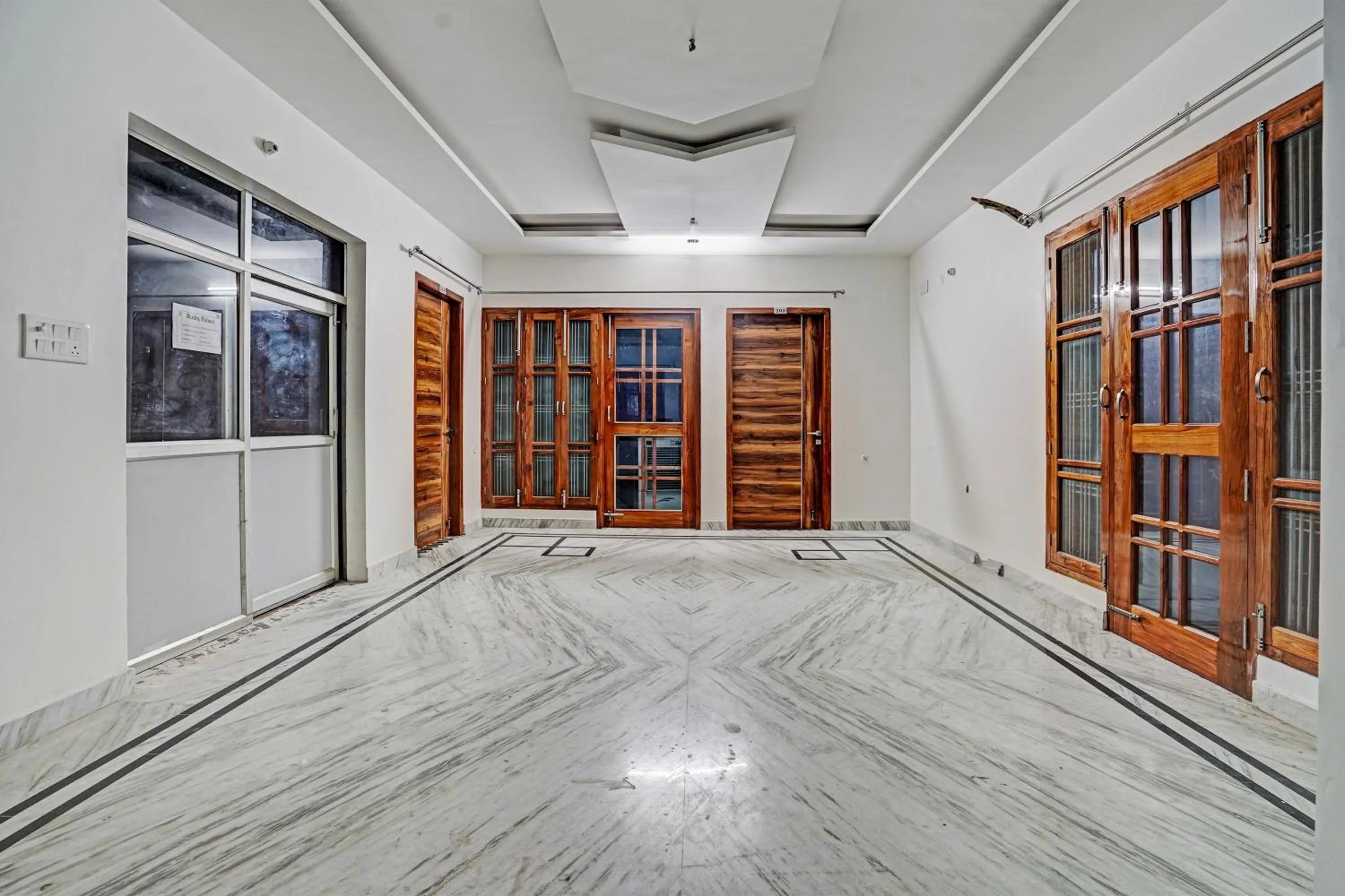 Lobby or reception in Hotel O Rudra Palace