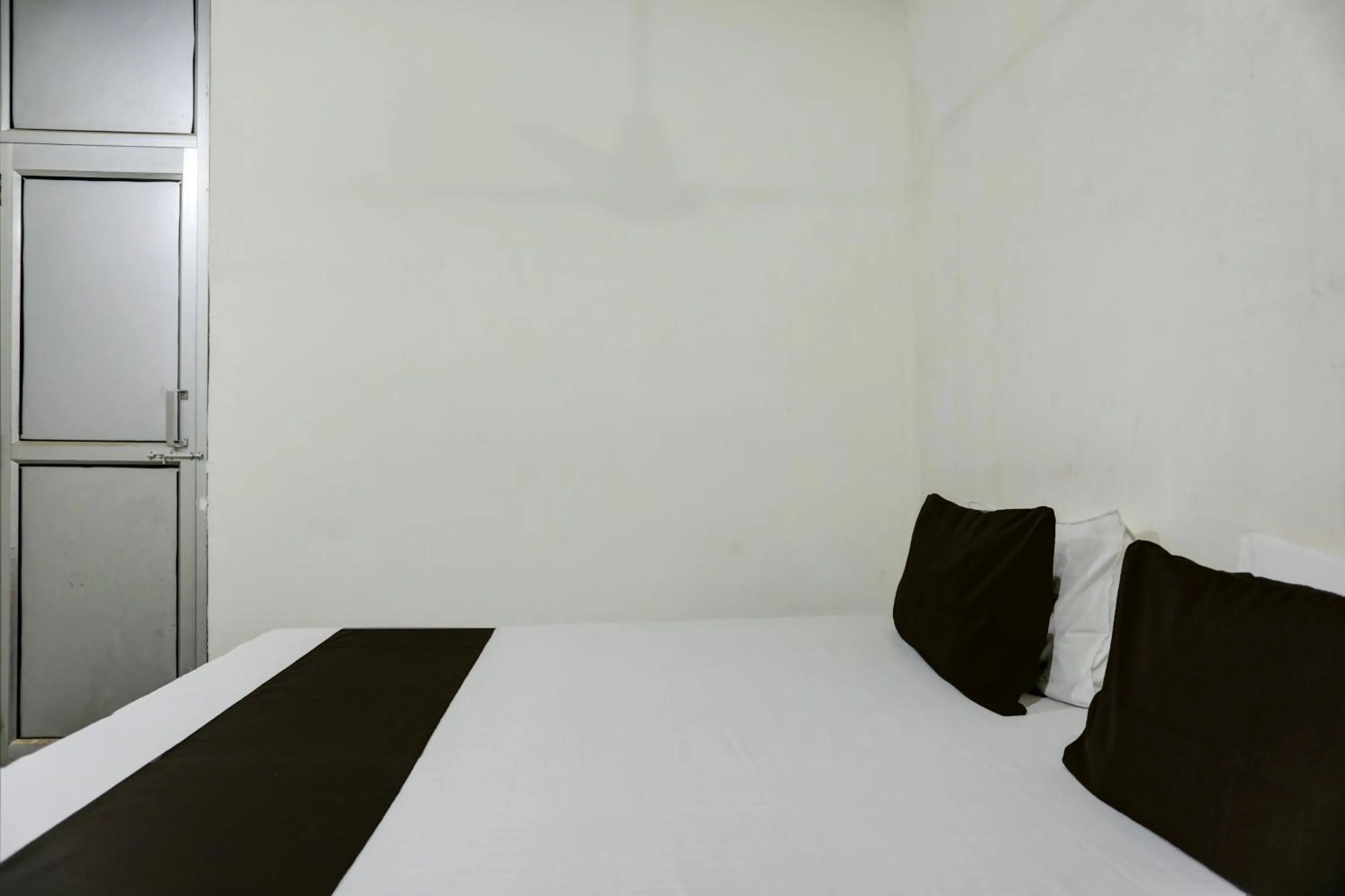 Bedroom, Bed in Hotel O by OYO Swagat