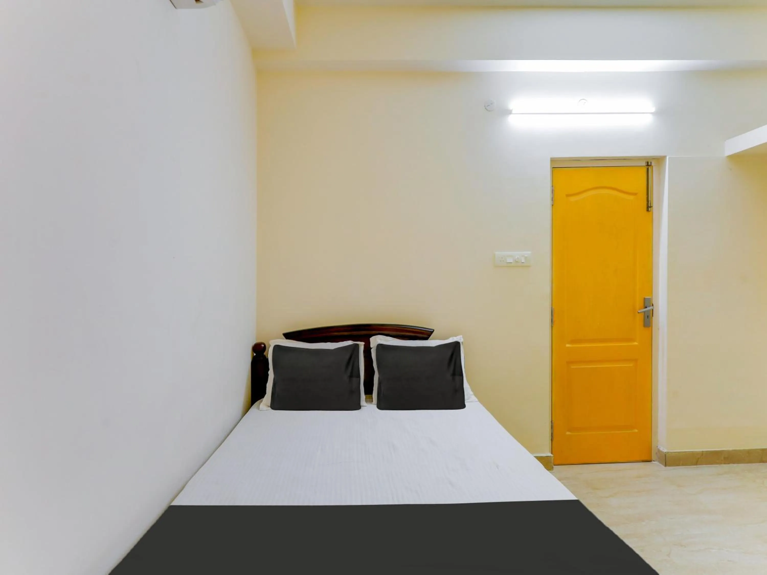 Bedroom, Bed in Hotel O by OYO RESIDENCY GRAND