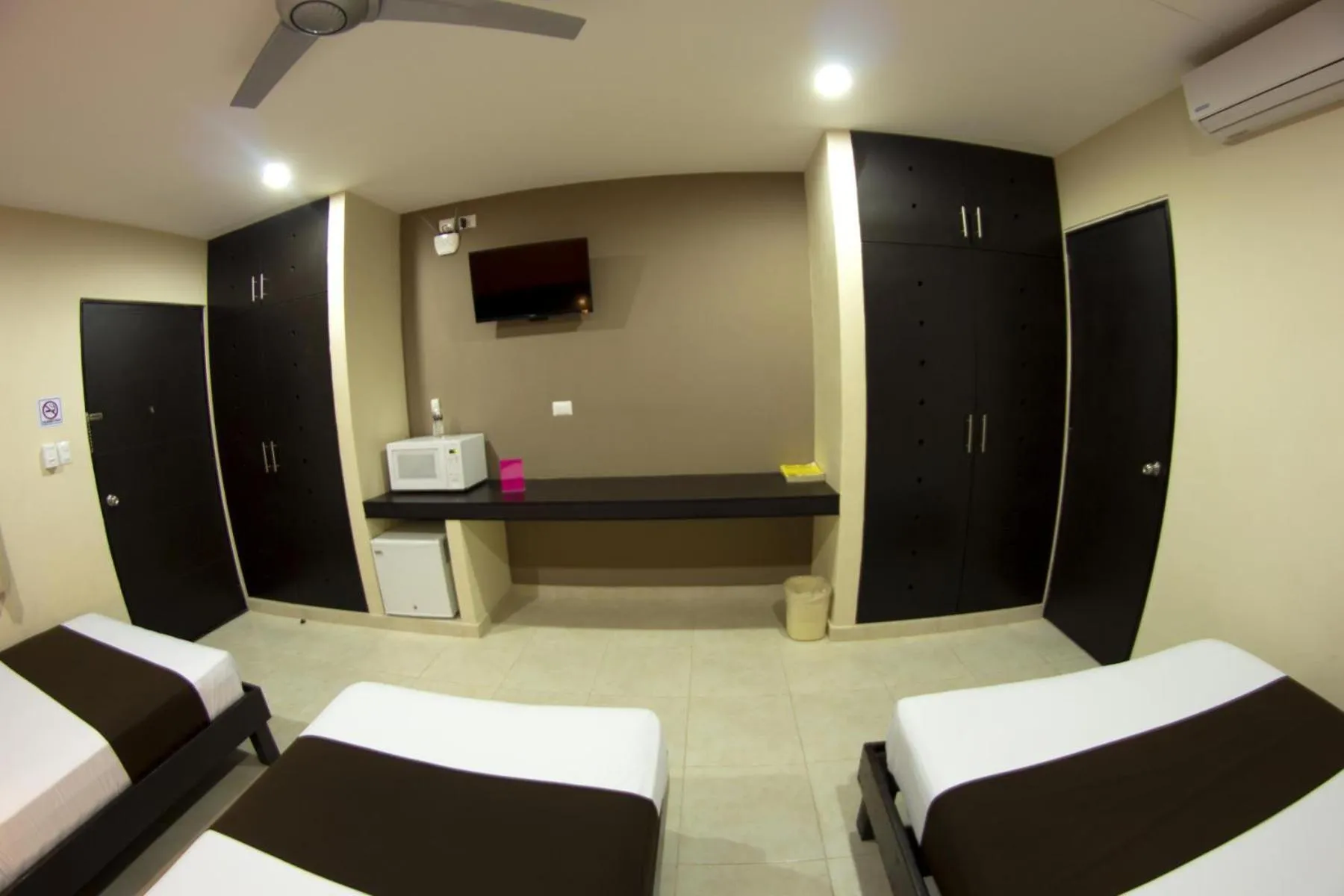 Bed in Hotel & Suites Domani