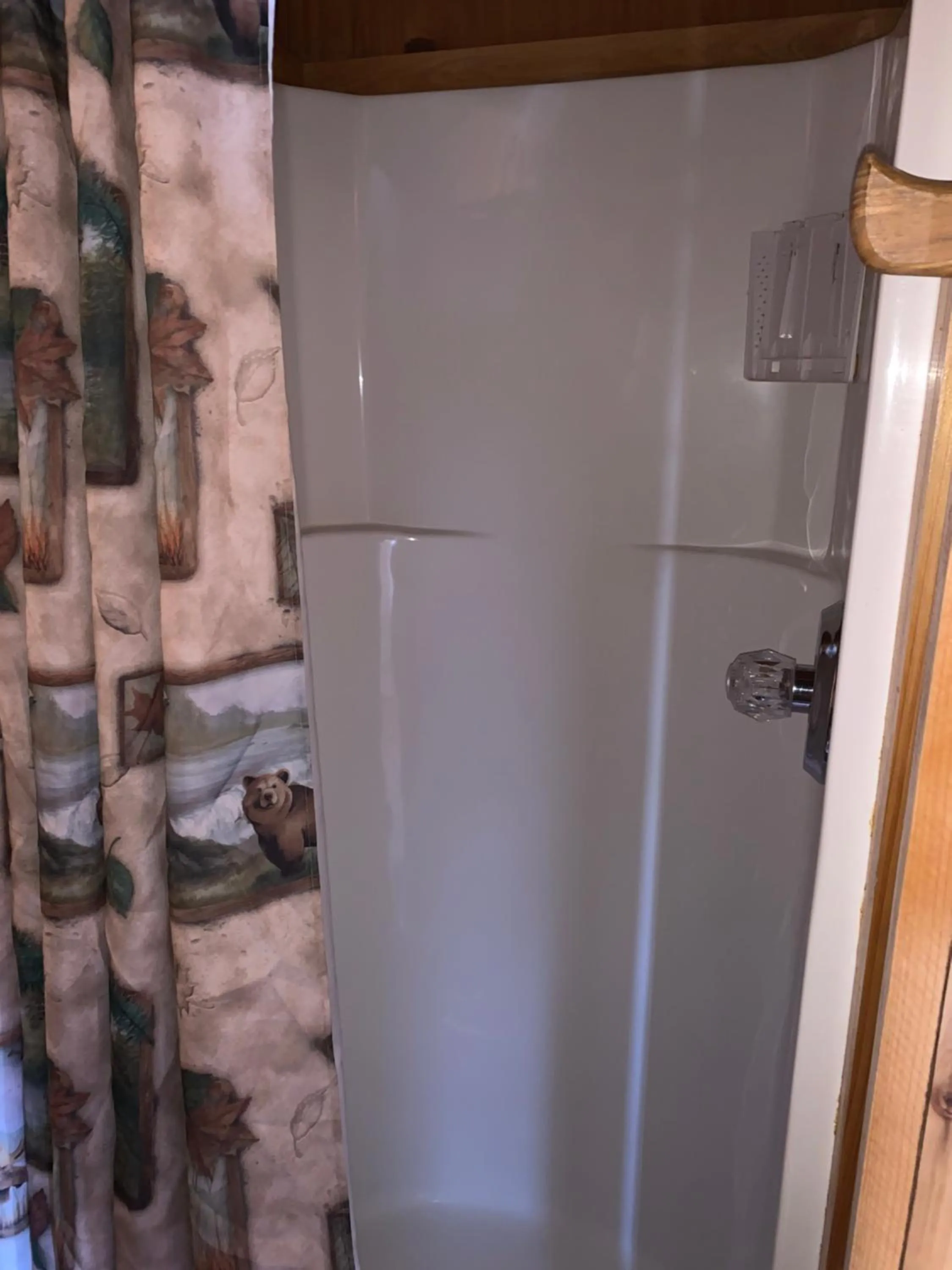 Shower in Bearlodge Mountain Resort