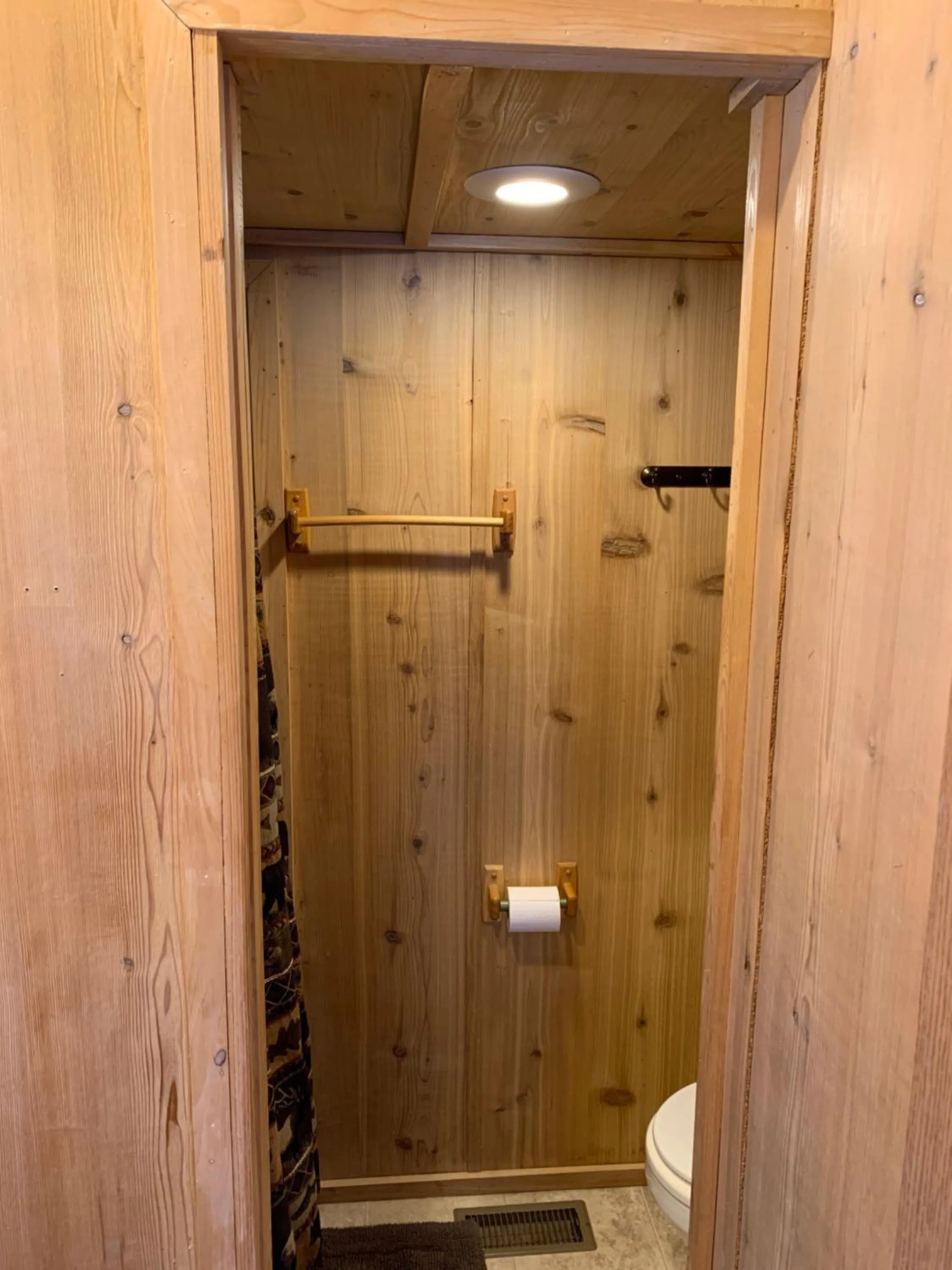 Bathroom in Bearlodge Mountain Resort