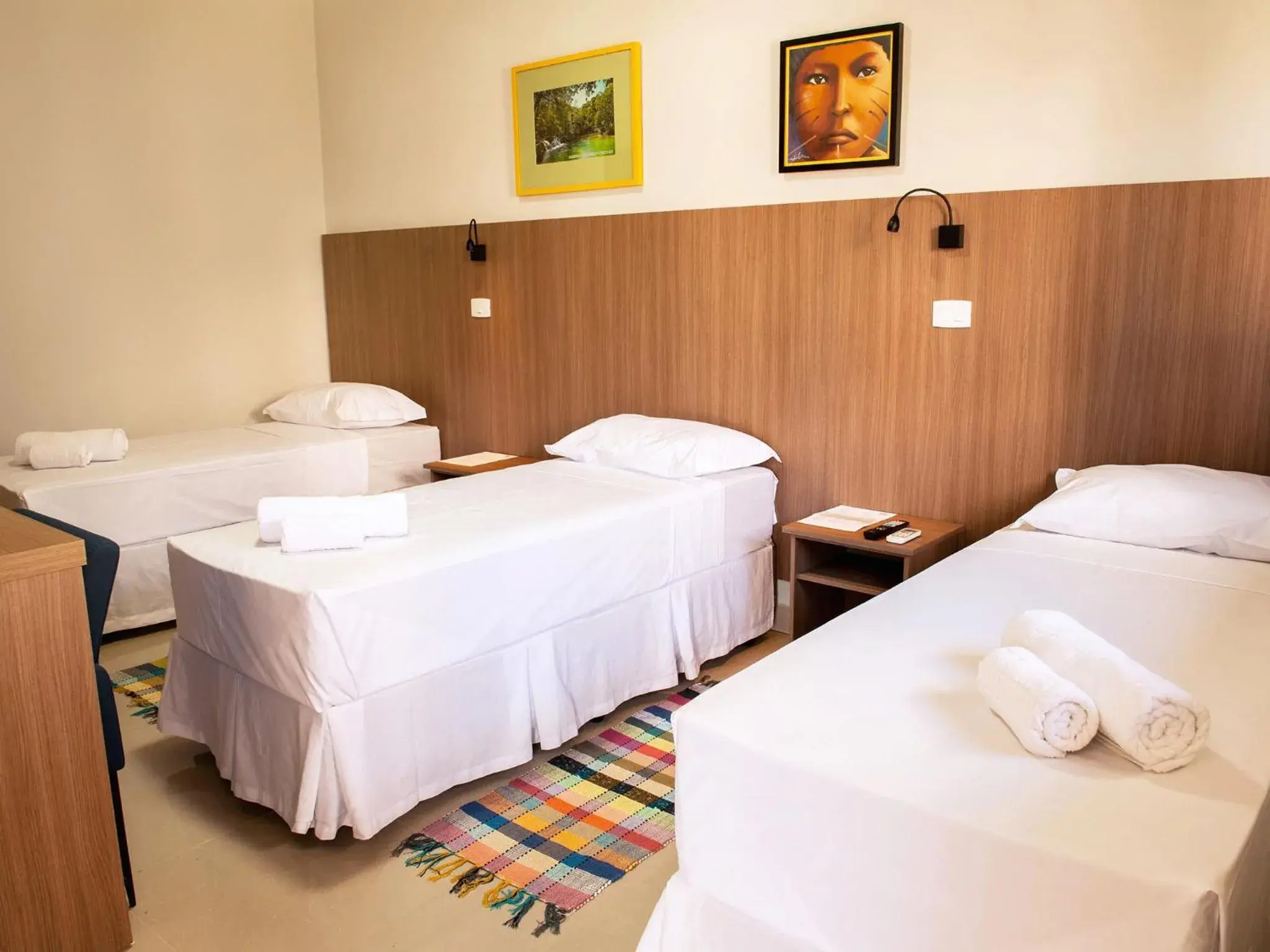 Superior Triple Room in CLH Suites Bonito Centro Superior Triple Room in CLH Suites Bonito Centro