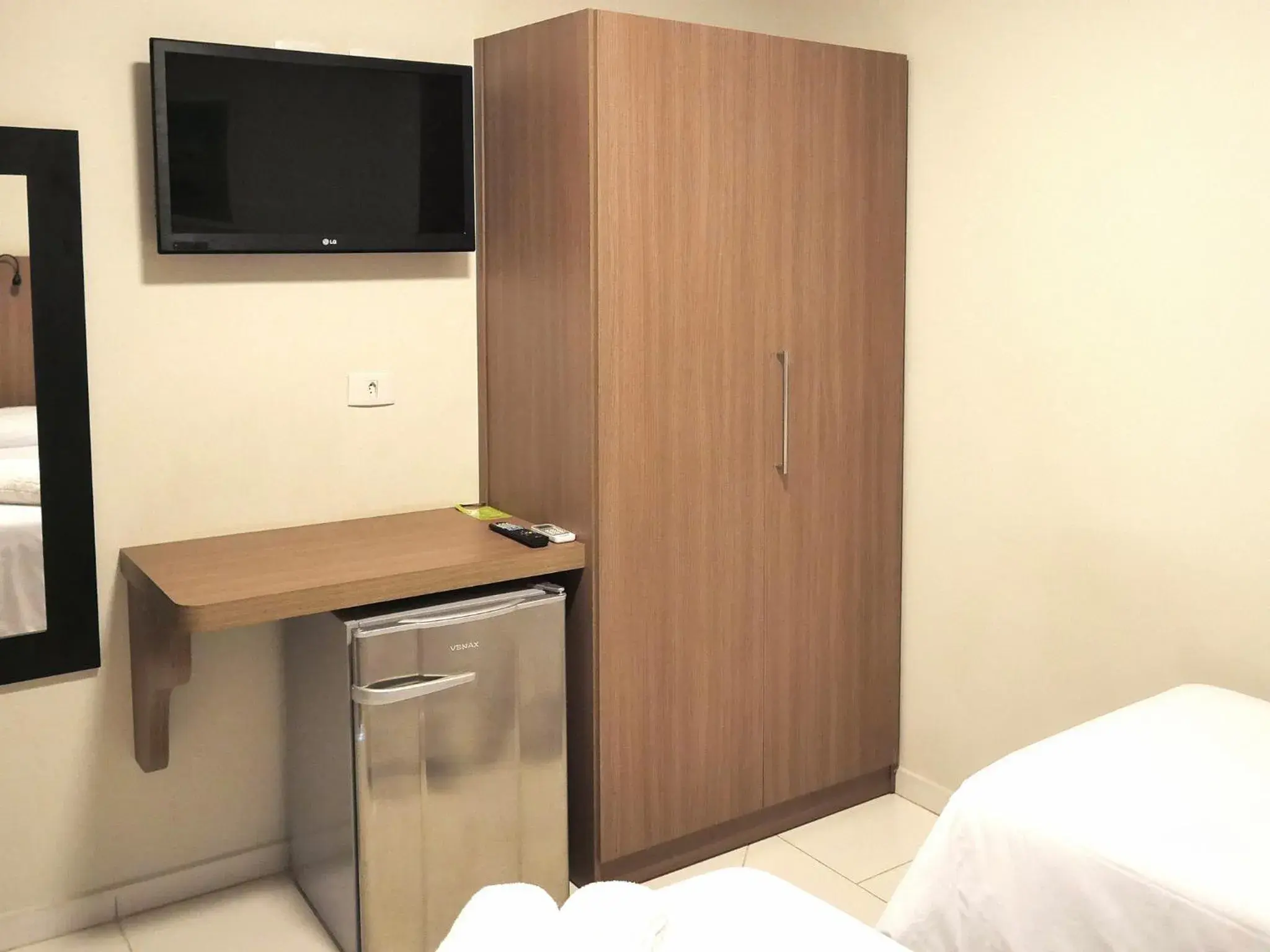 Deluxe Double or Twin Room in CLH Suites Bonito Centro Deluxe Double or Twin Room in CLH Suites Bonito Centro