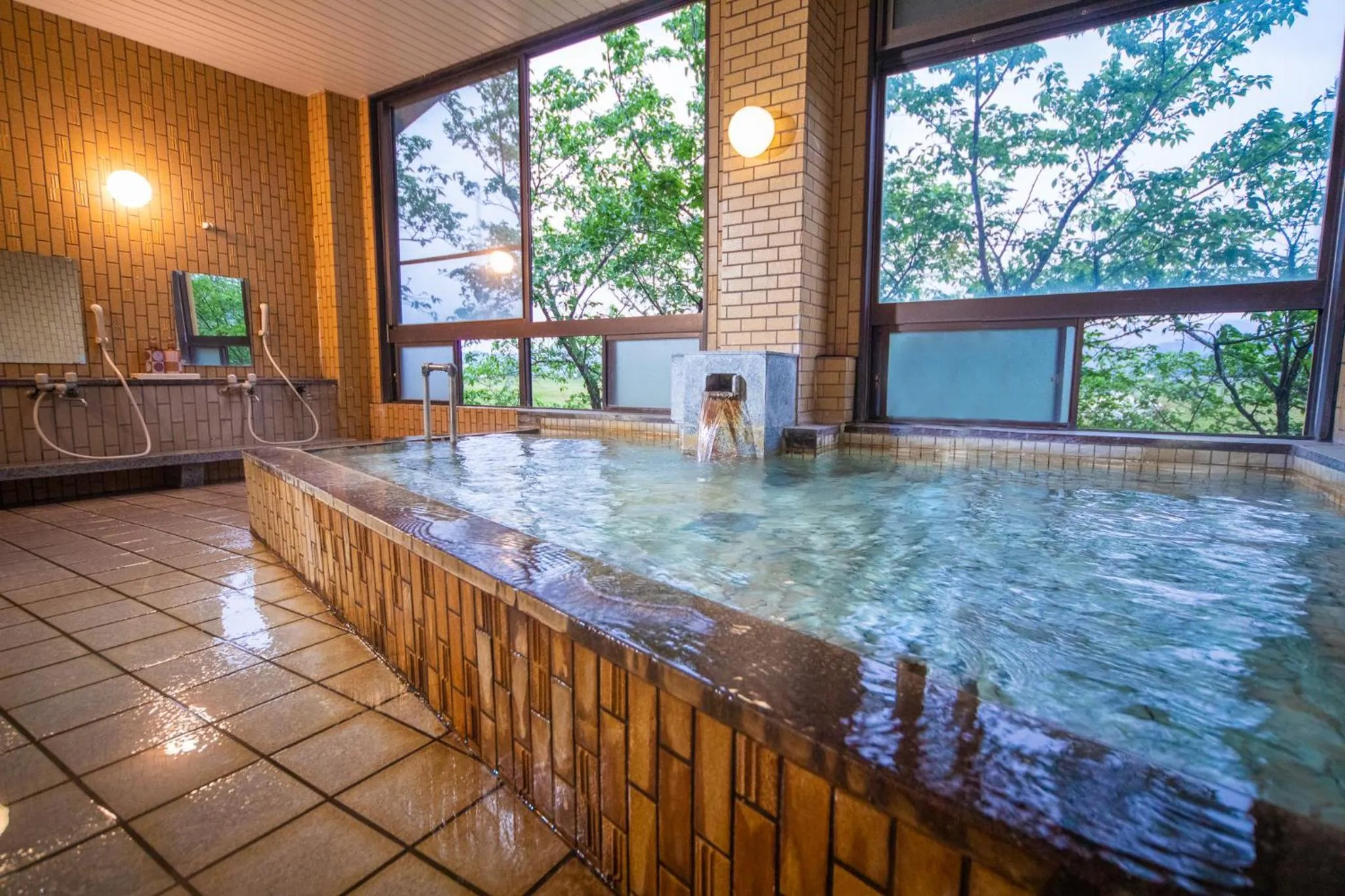 Hot Spring Bath in Ryokan Toyotomi