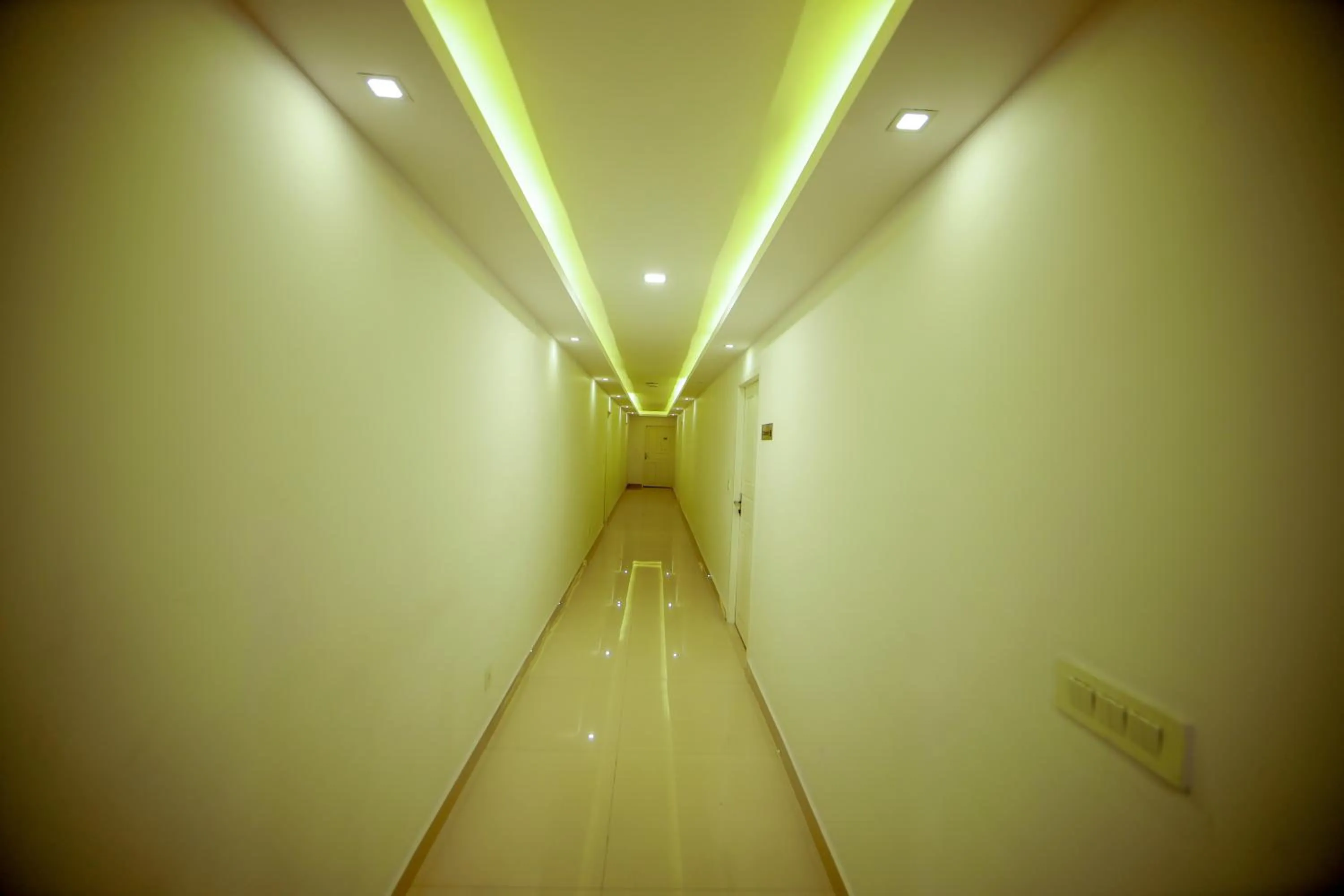 acessibility in Airport Avenue Plaza