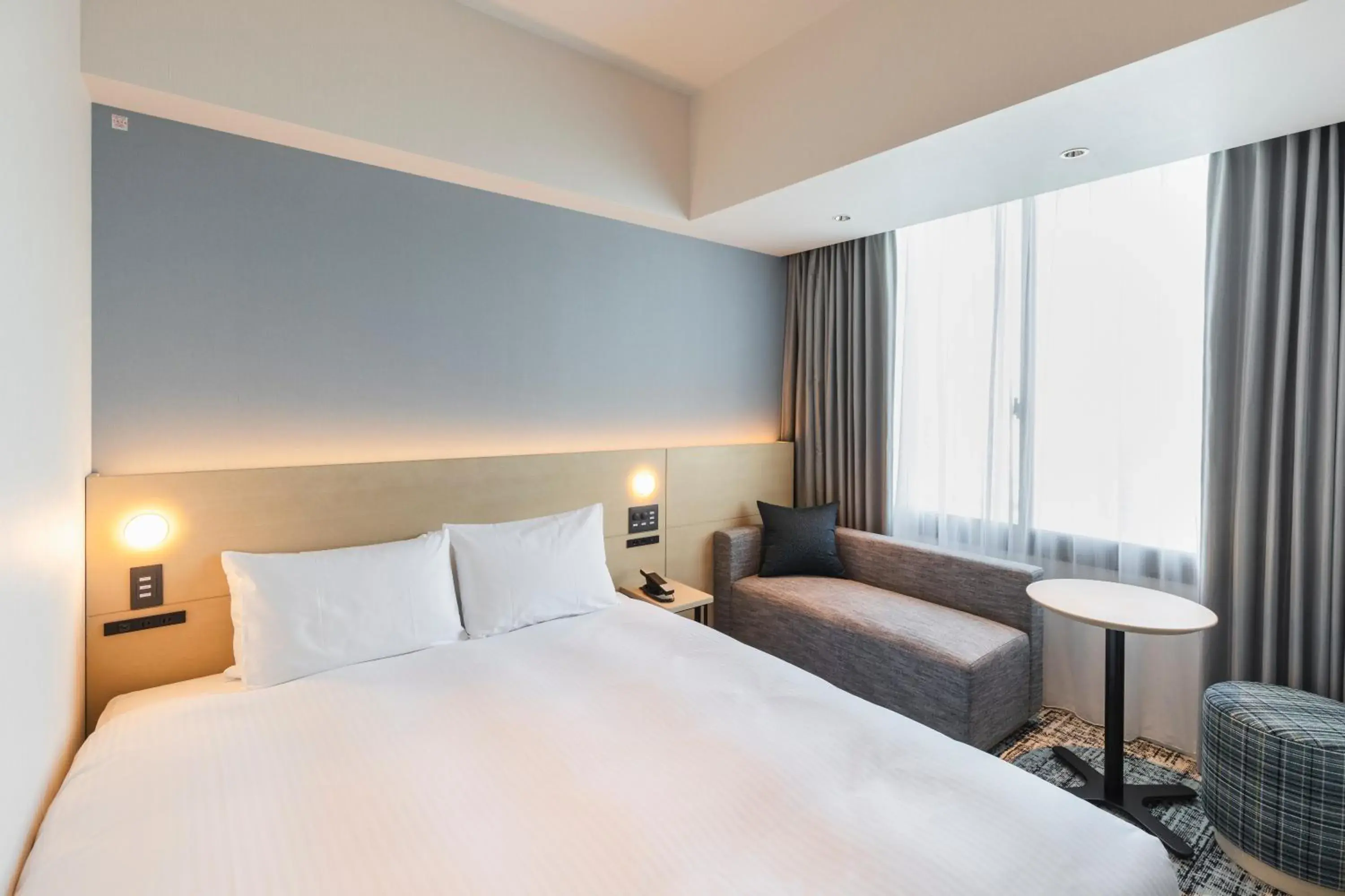 Standard Double Room - single occupancy in Sotetsu Hotels The Splaisir Yokohama Standard Double Room - single occupancy in Sotetsu Hotels The Splaisir Yokohama