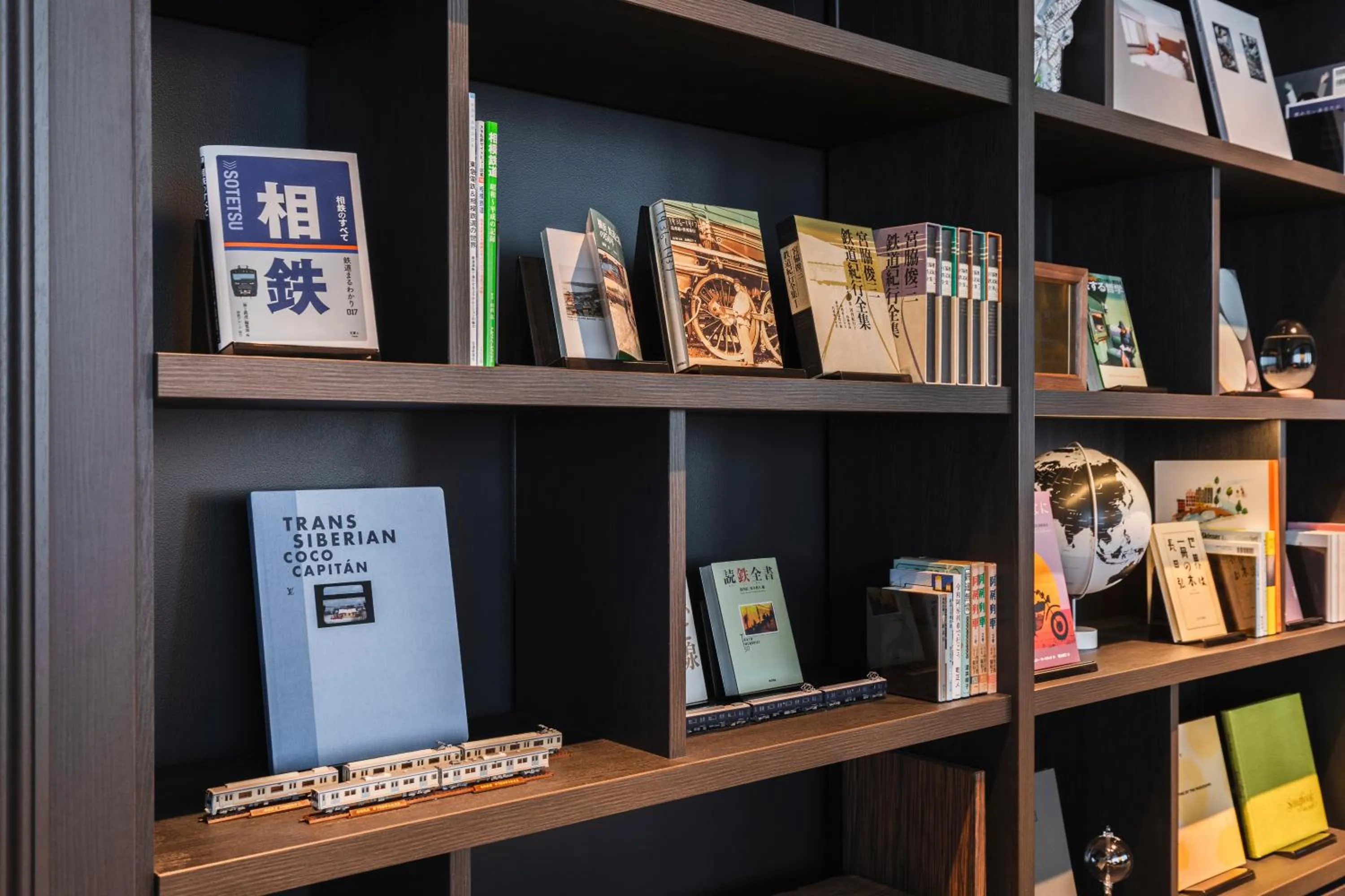 Lobby or reception in Sotetsu Hotels The Splaisir Yokohama