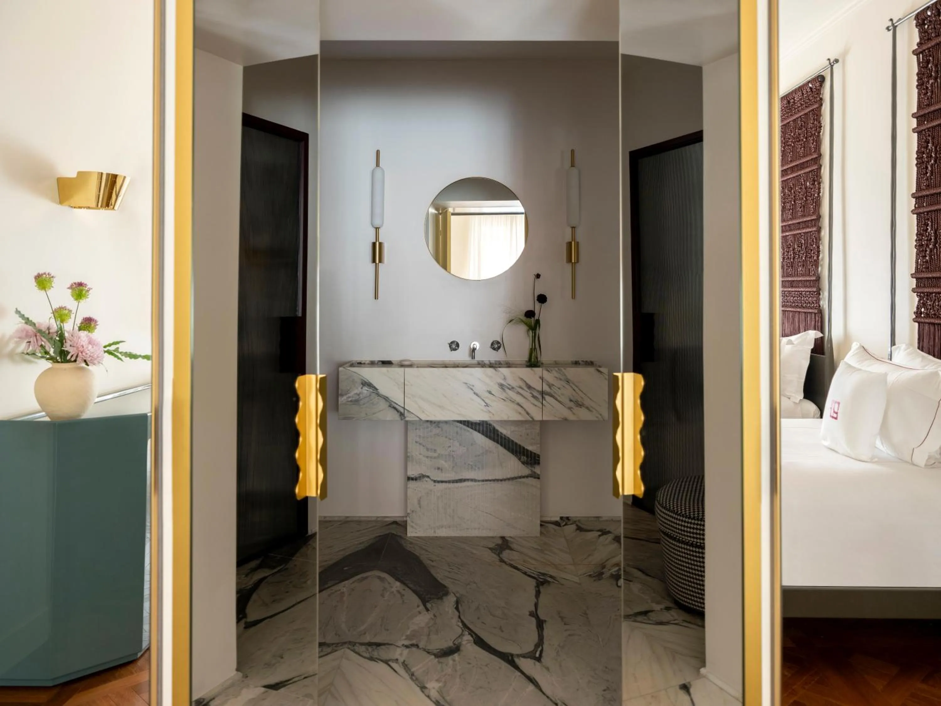 Bathroom, Bed in Palazzo Talìa - Small Luxury Hotels of the World