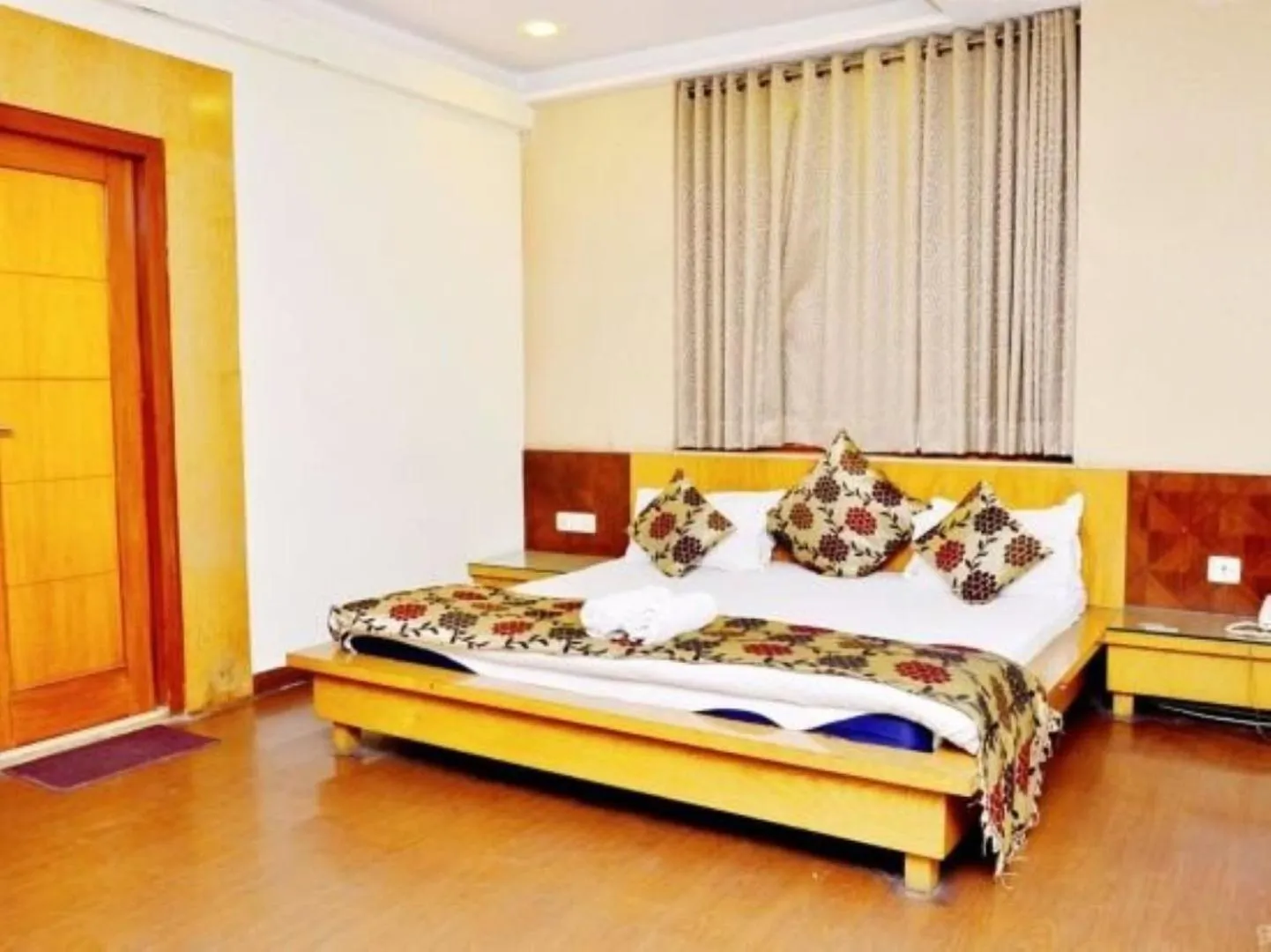 Bed in Hotel Mandakini Plaza , Kanpur