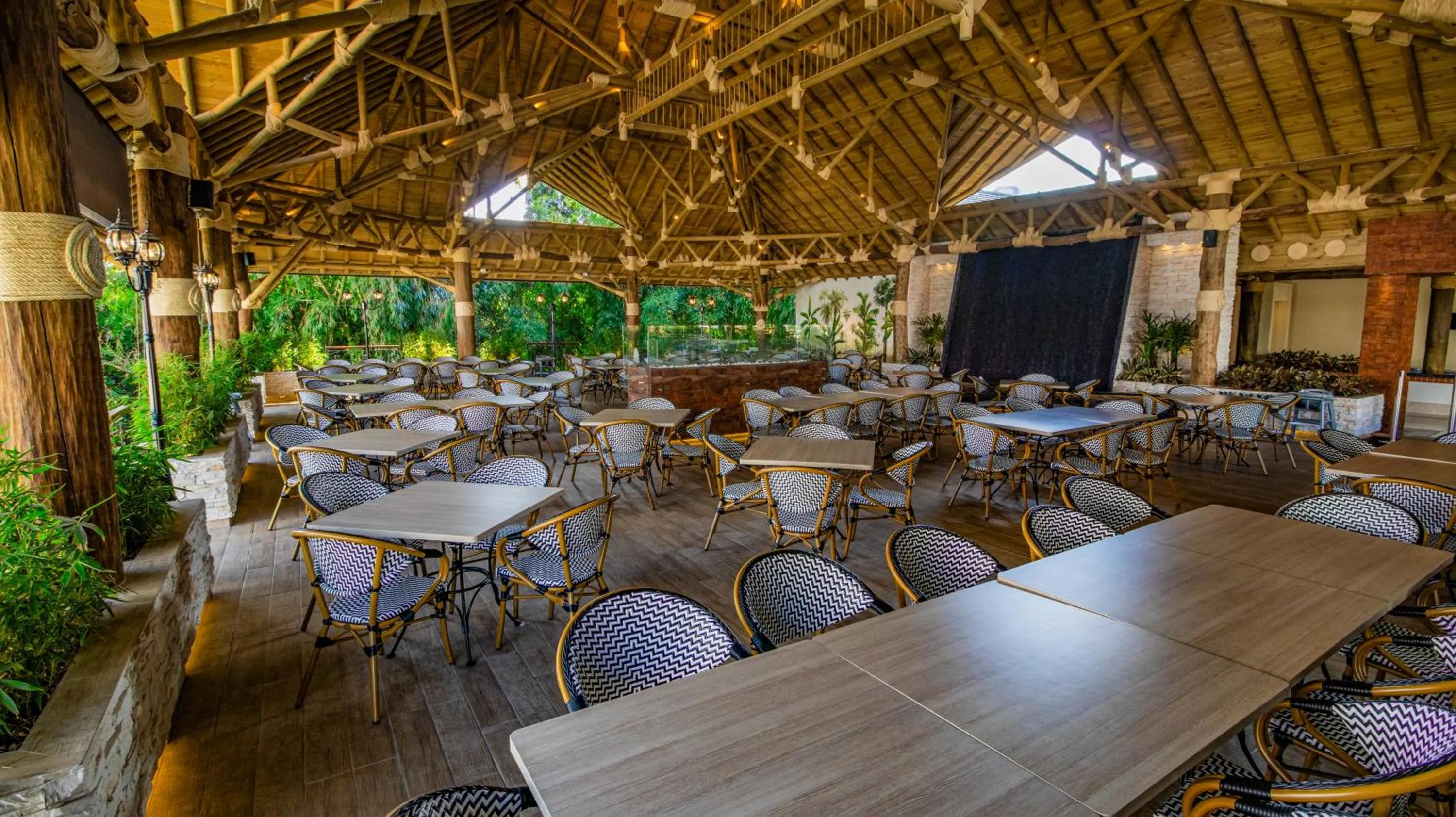 Restaurant/places to eat in Hotel Campestre las Camelias