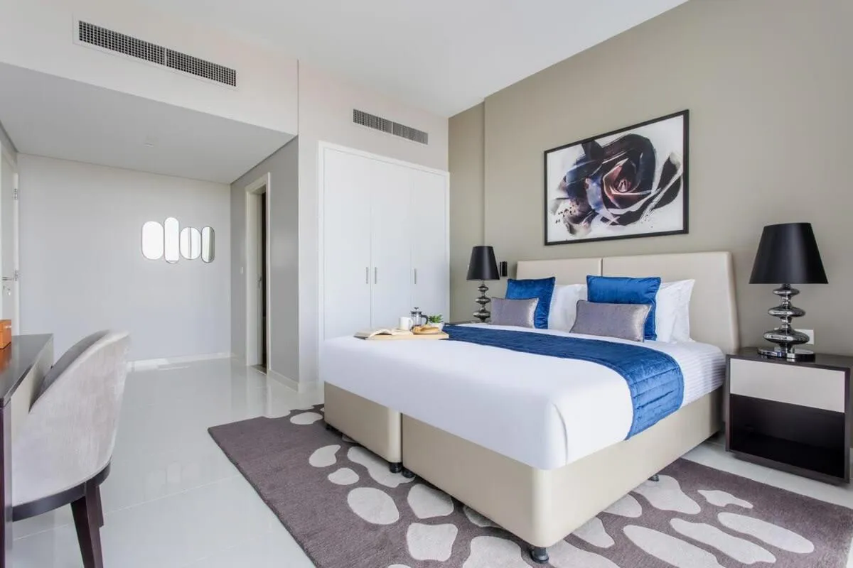 Frank Porter - Artesia Tower D